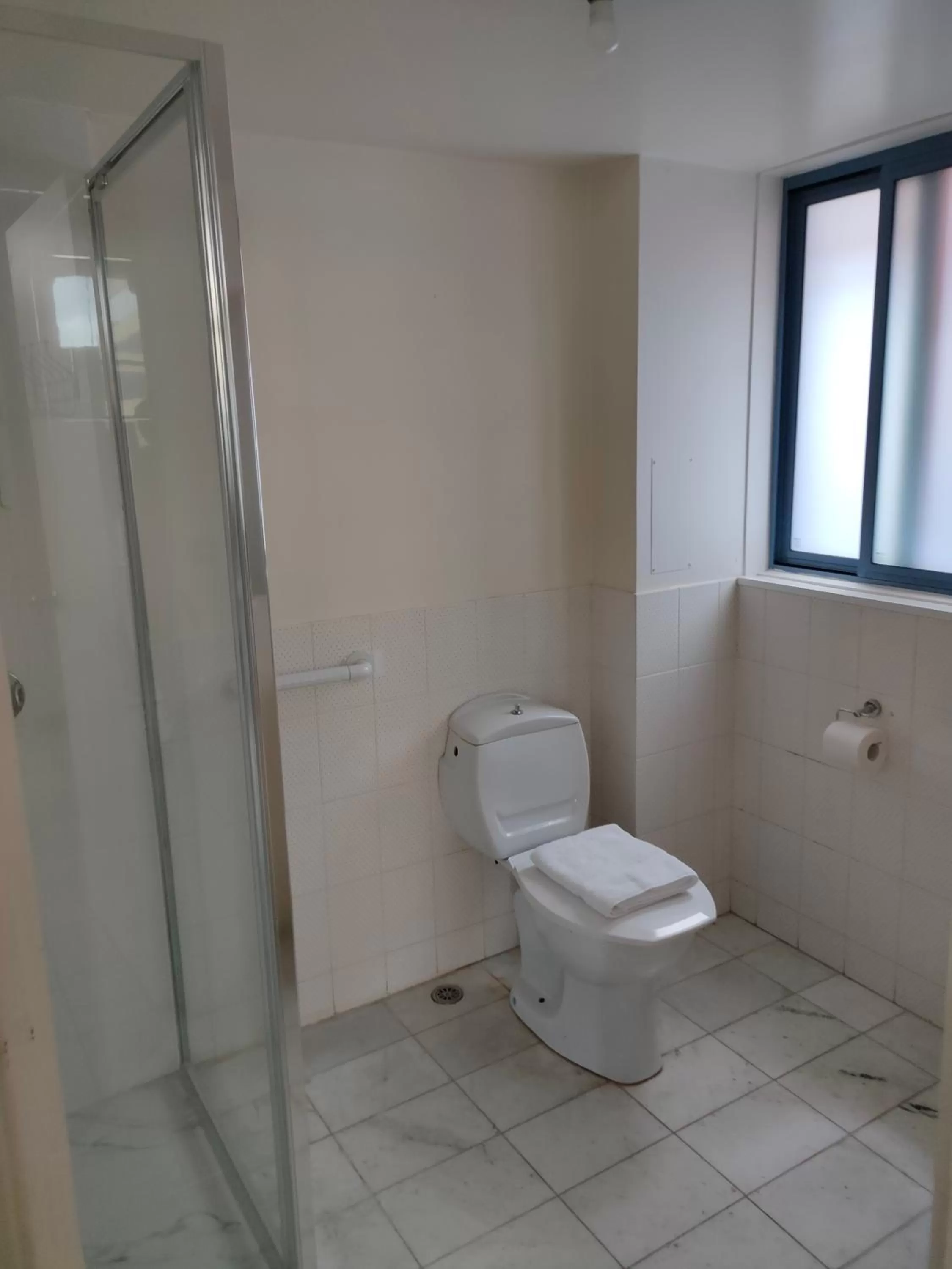 Bathroom in Harringtons102