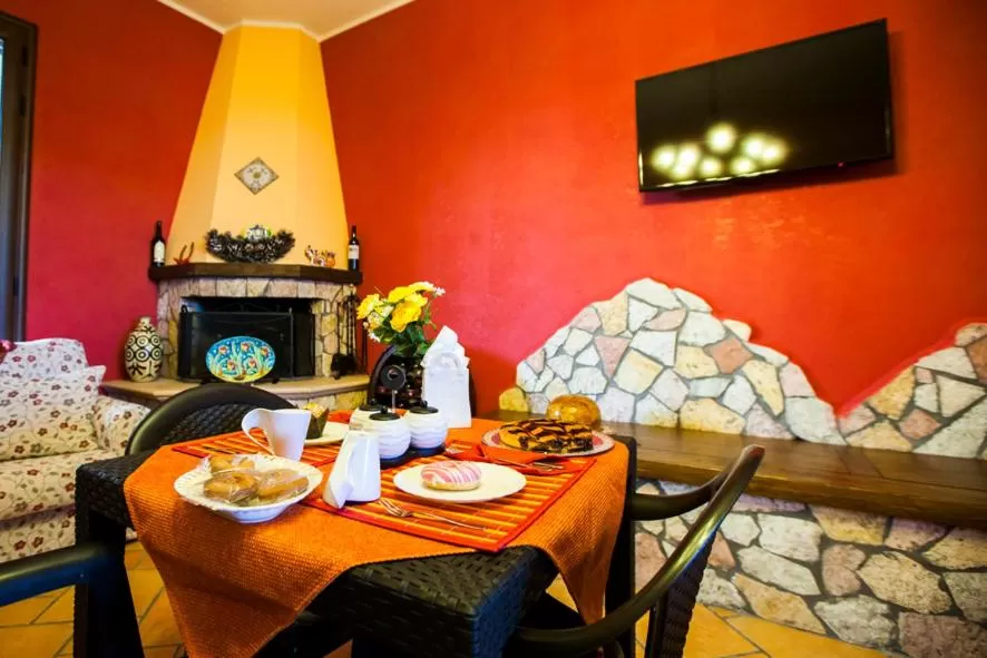 Dining area in Profumo di Zagara
