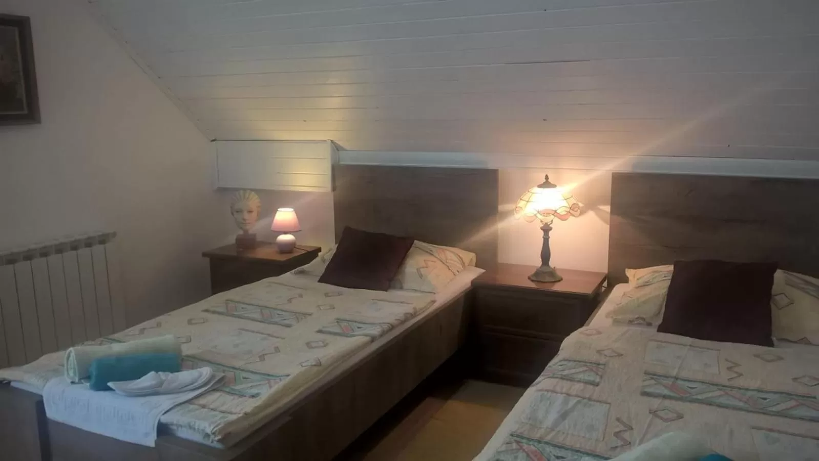 Bed in Apartment & Rooms Miboti