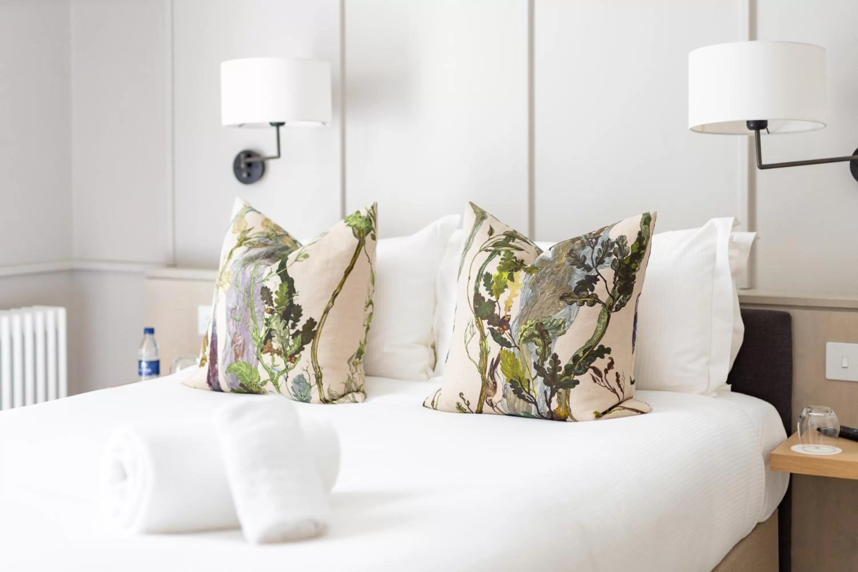 Bed in The Goodenough Hotel London