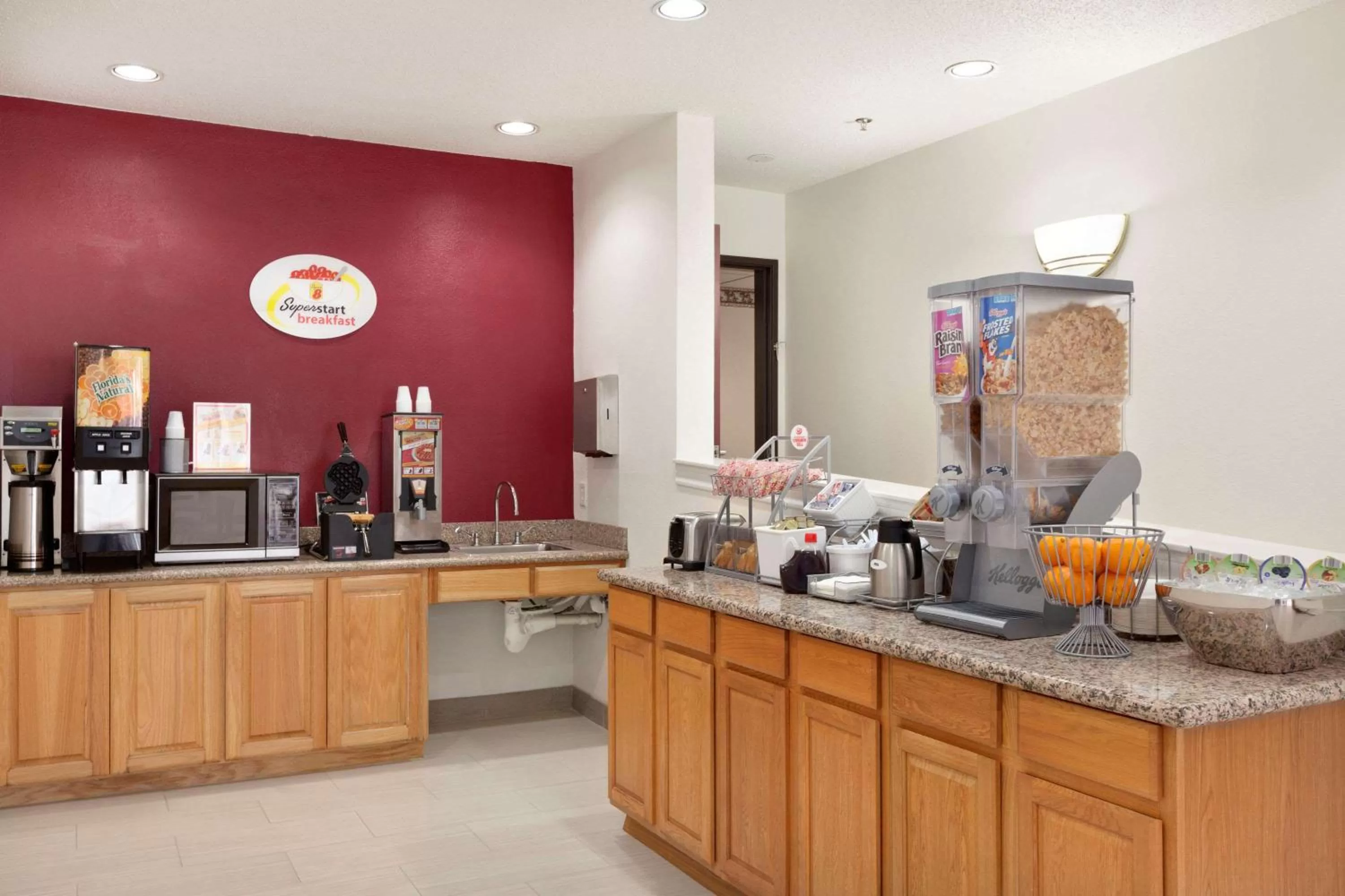 Restaurant/places to eat in Super 8 by Wyndham Garland Rowlett East Dallas Area