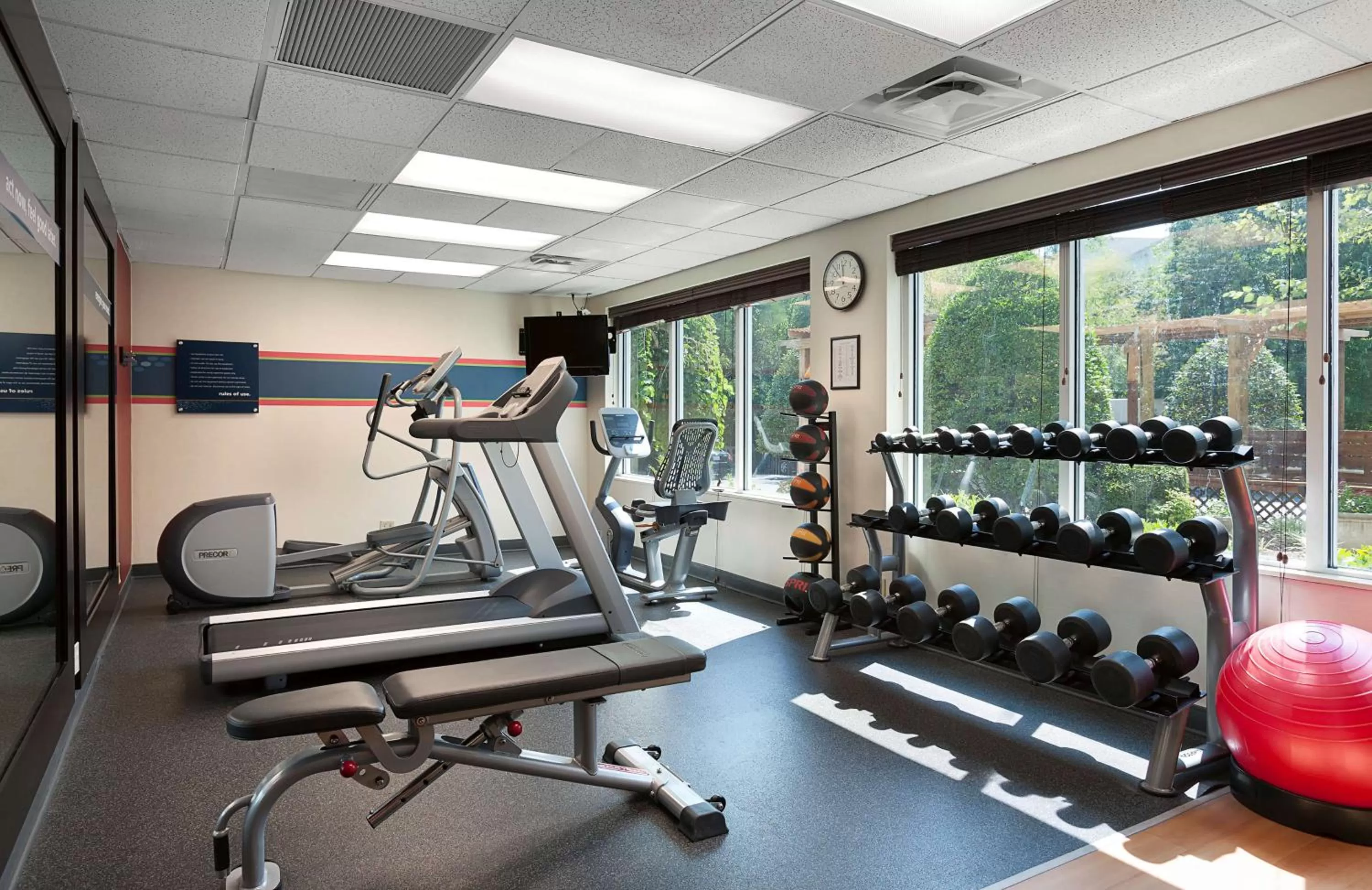 Fitness centre/facilities in Hampton Inn & Suites Charlotte/Pineville