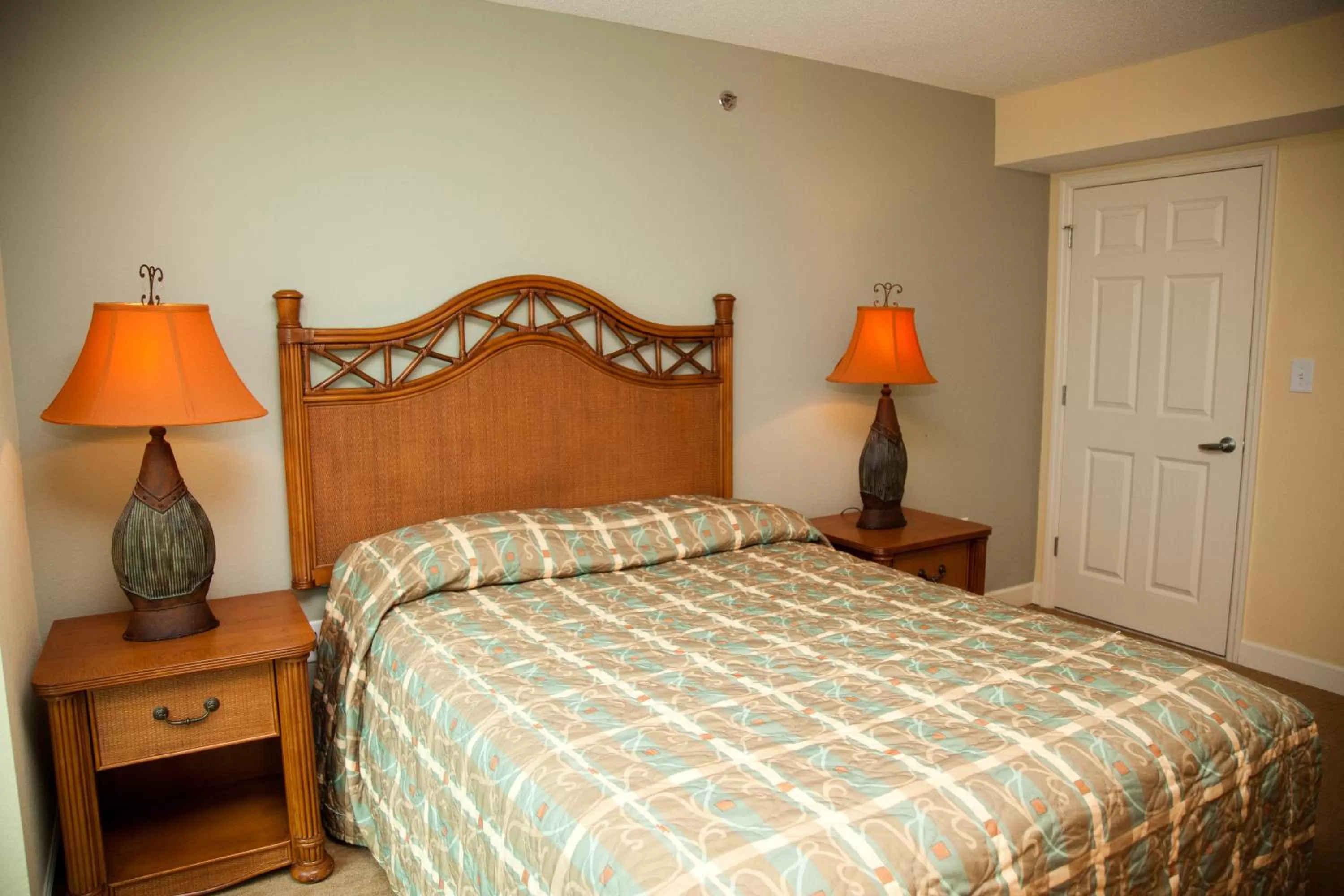 Bed in The Horizon at 77th