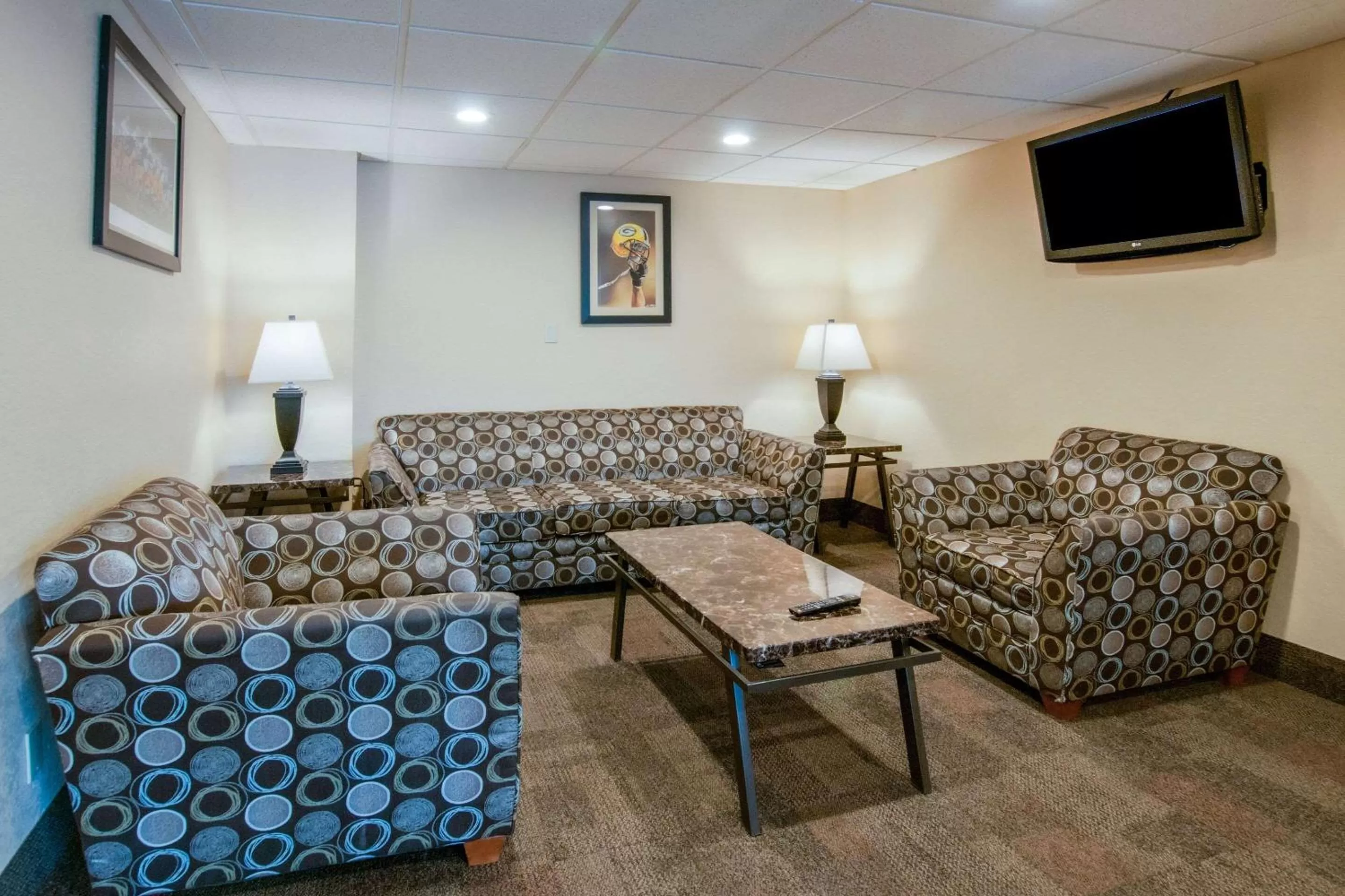 Lobby or reception in Quality Inn Stadium Area Green Bay Stadium