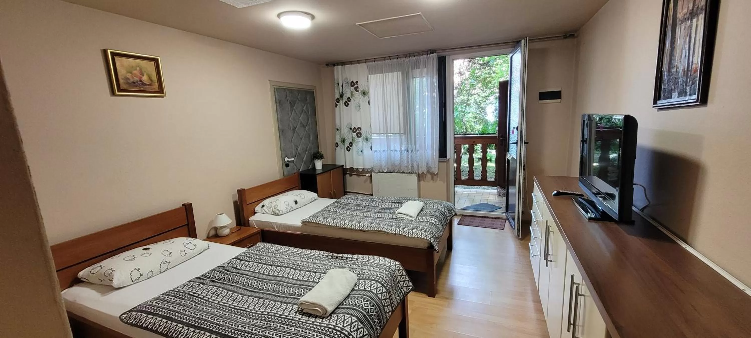 Bed in Dworek Pokoje Gościnne