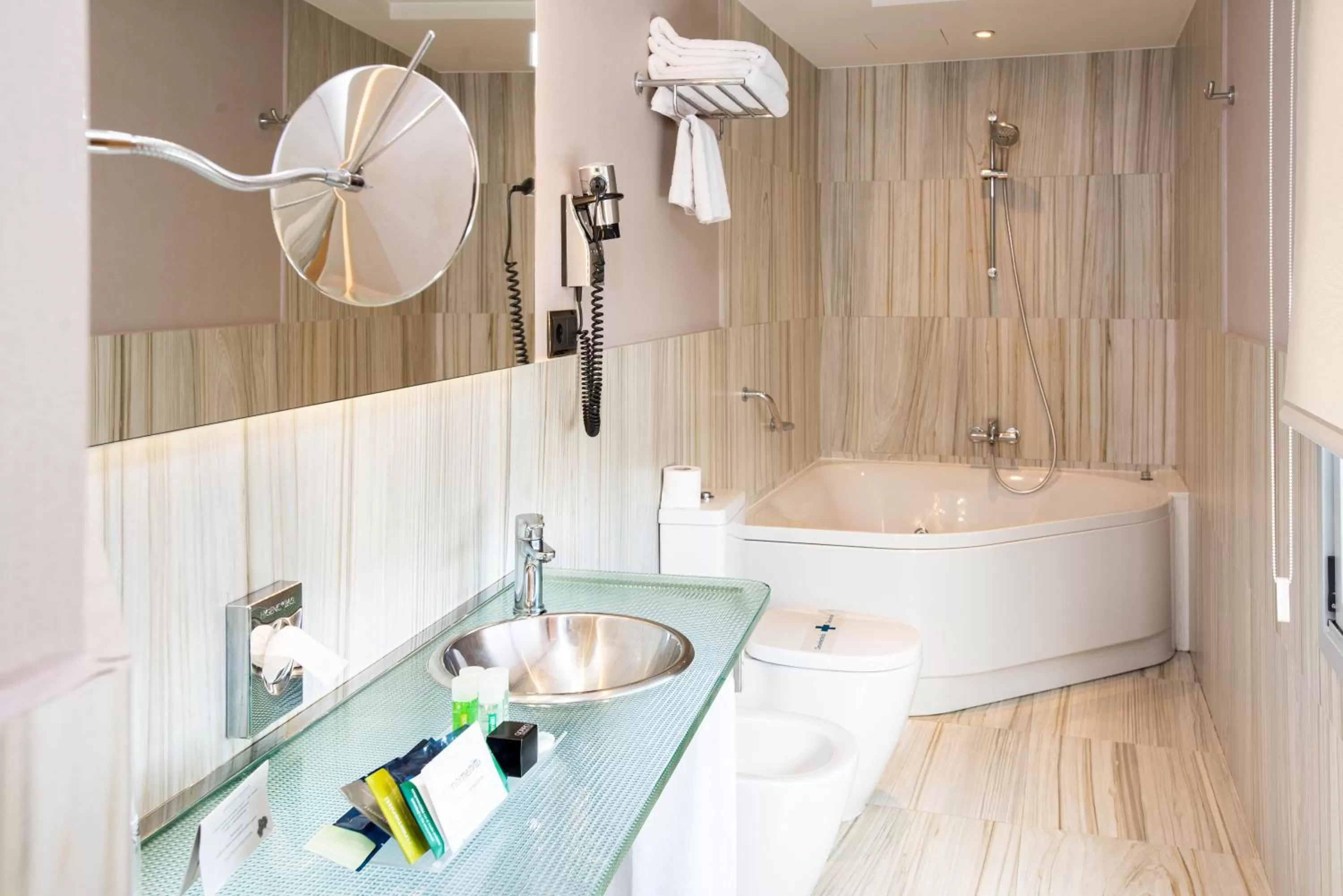 Bathroom in Hotel Plaza