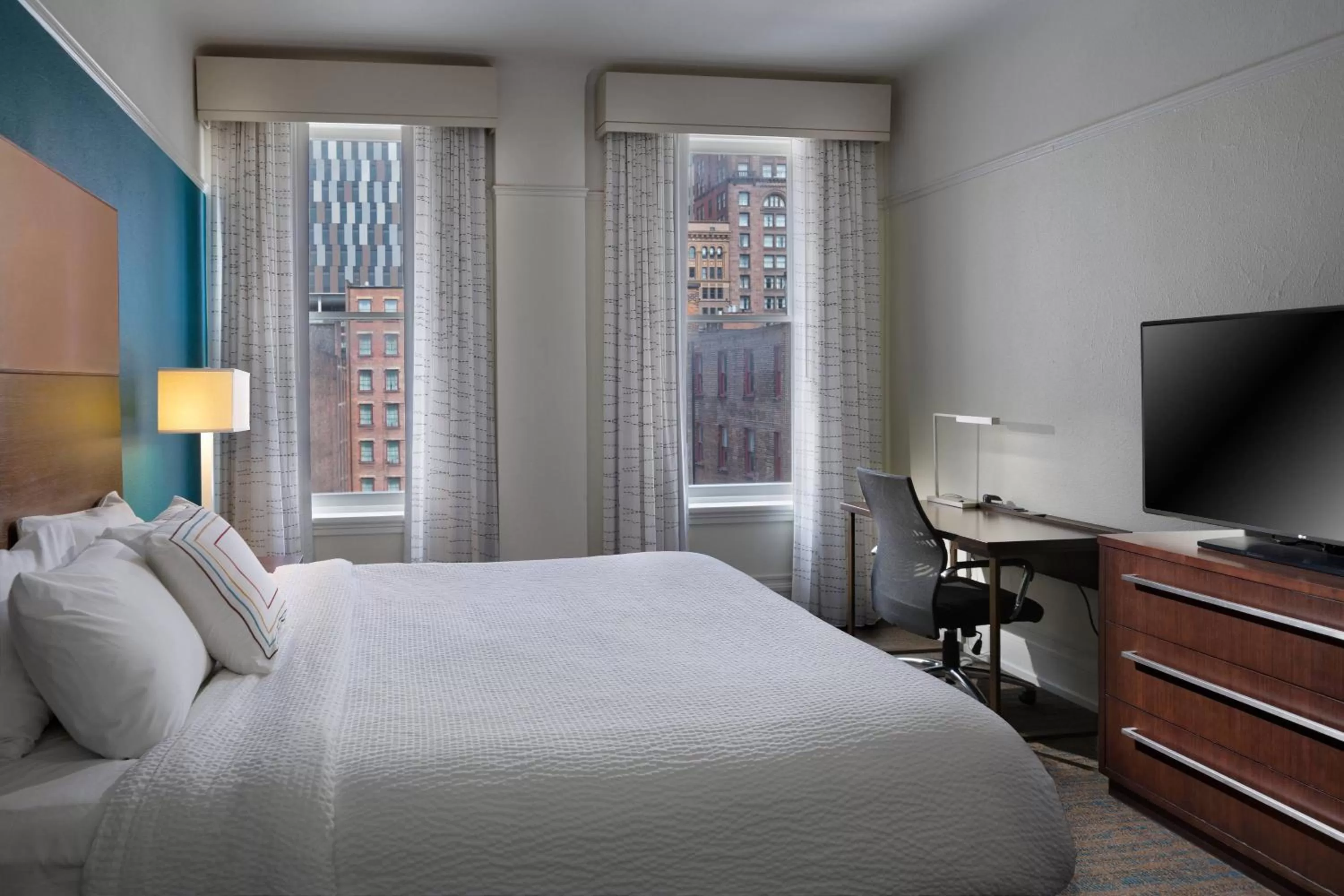 Bedroom, Bed in Residence Inn by Marriott Cleveland Downtown