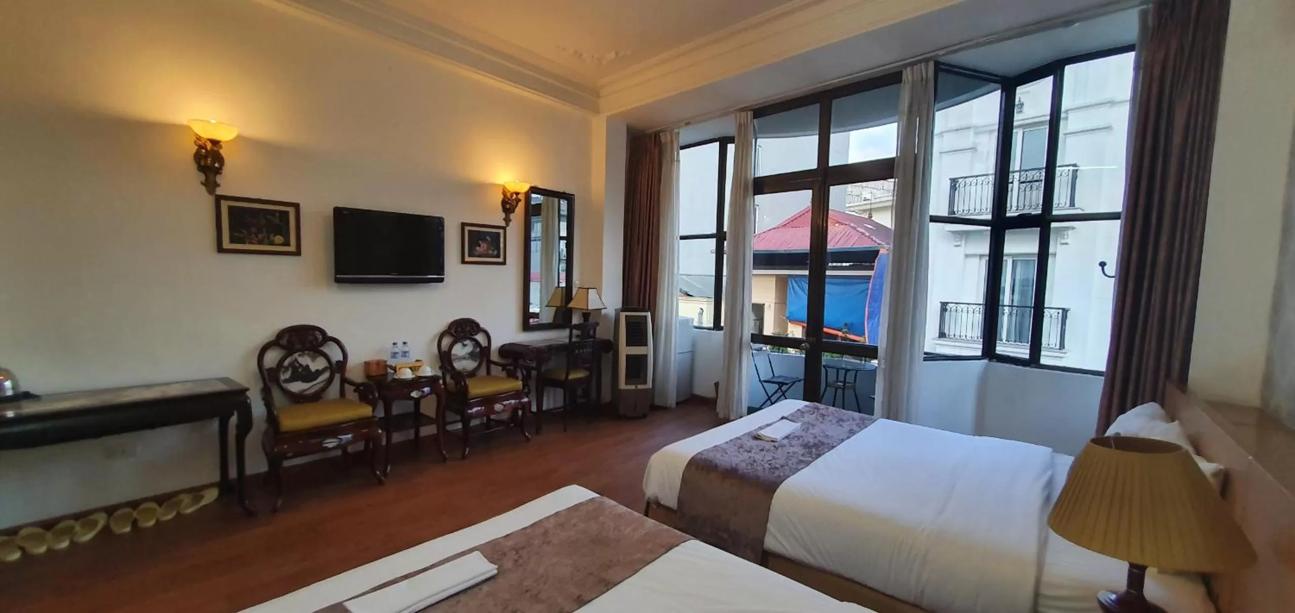 Bed in Hanoi Win Hotel & Travel