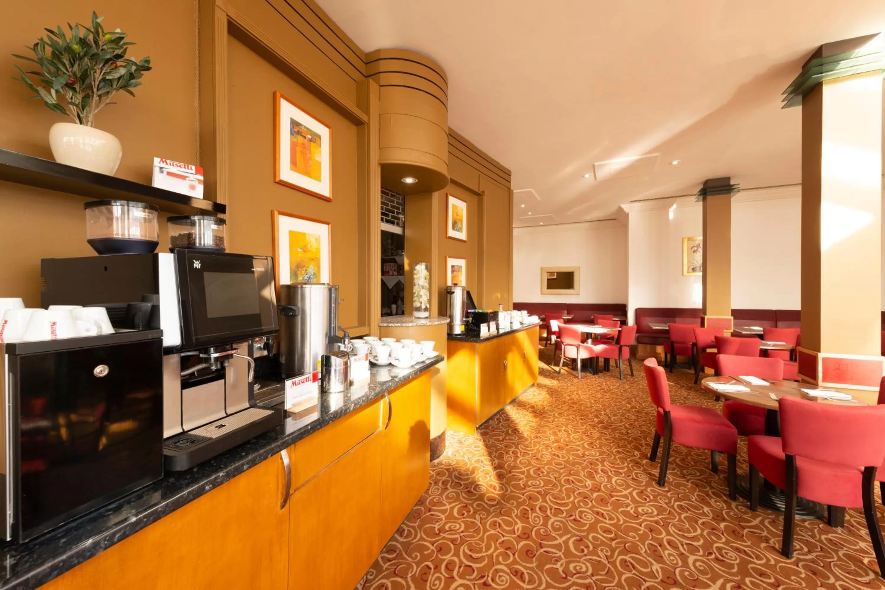 Restaurant/places to eat in Copthorne Hotel Slough Windsor
