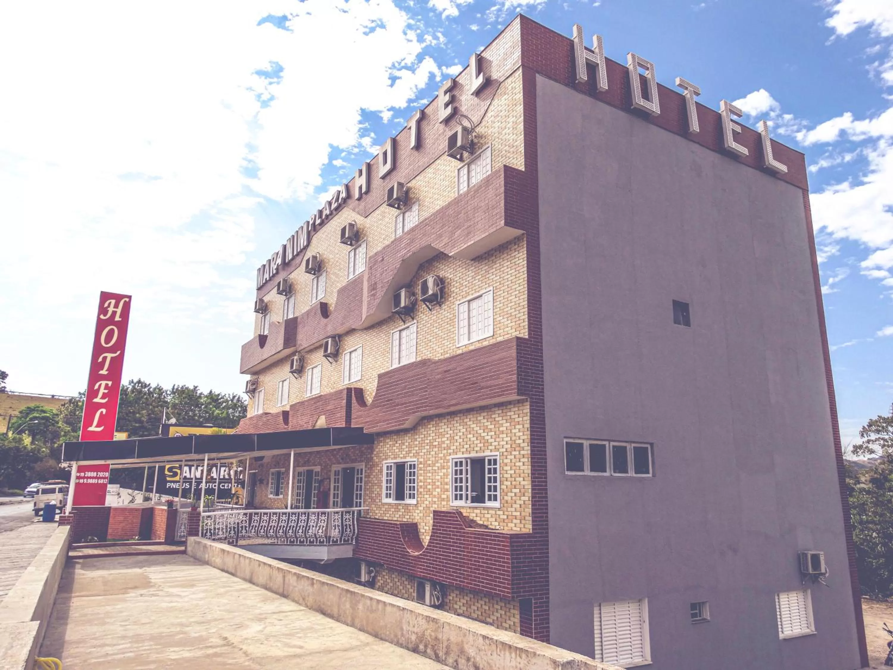 Property Building in Maranim Plaza Hotel