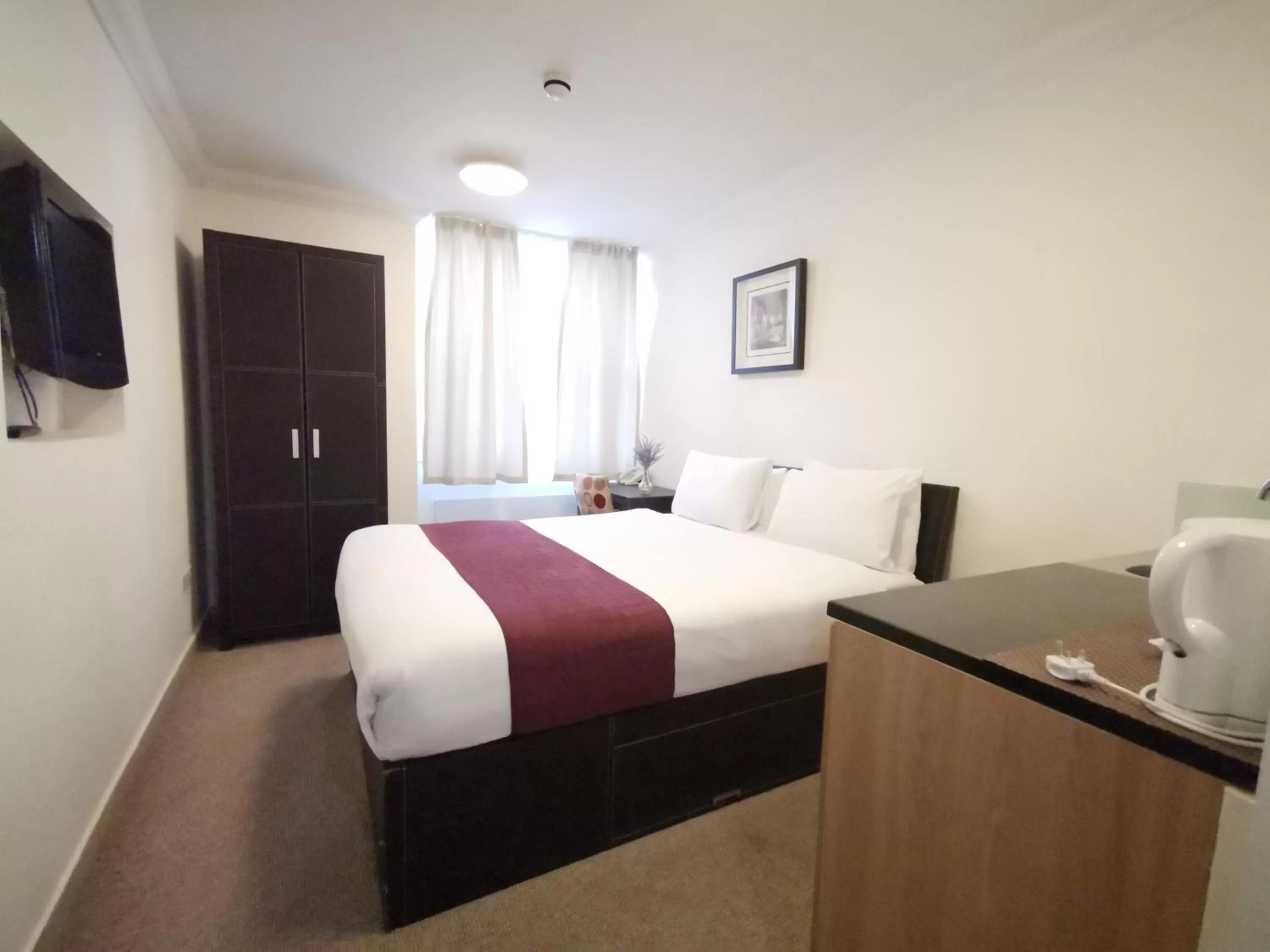 Photo of the whole room, Bed in The Royale Chulan Hyde Park Hotel