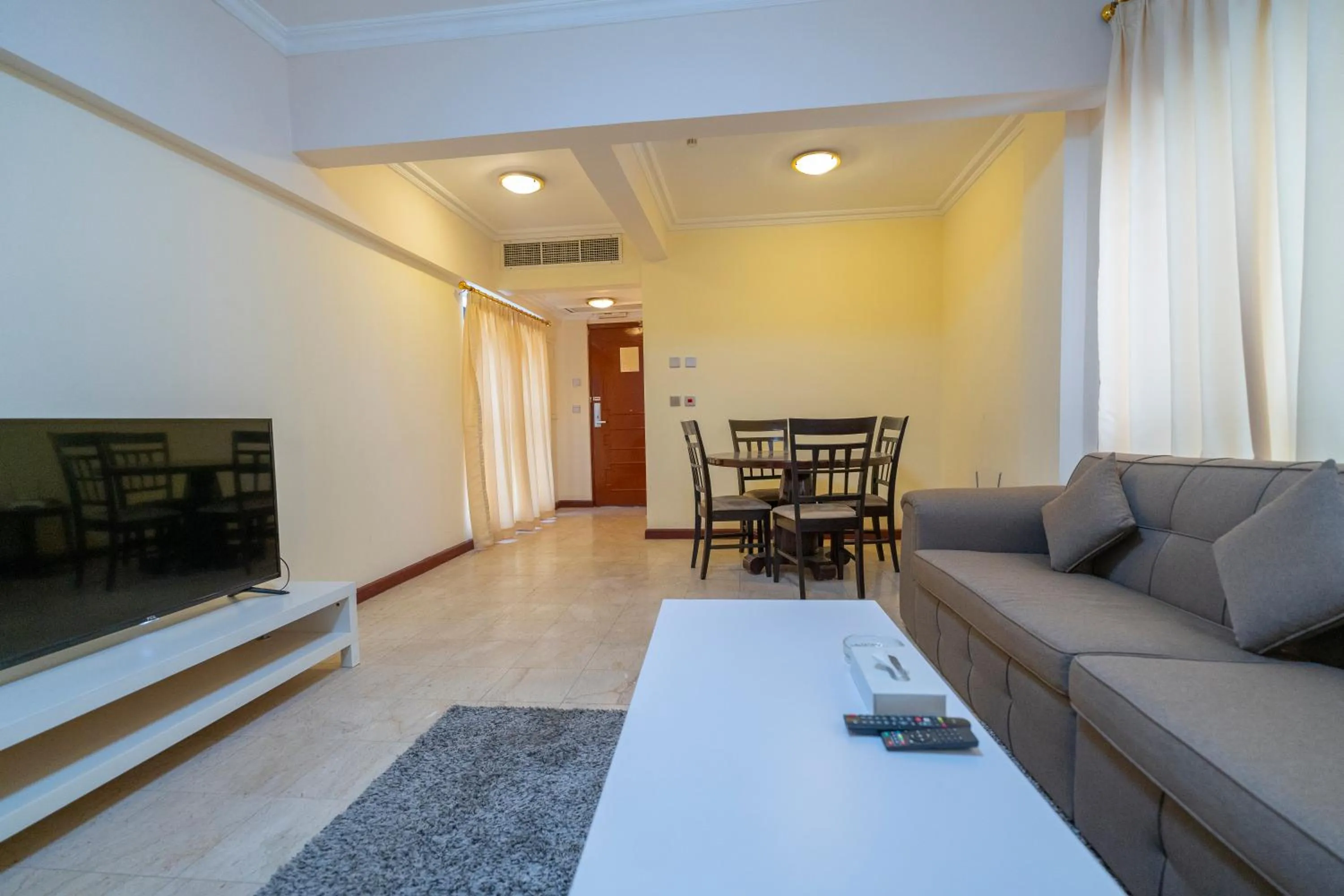 TV and multimedia in Majestic Hotel