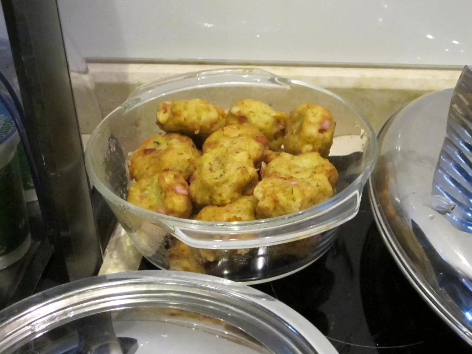 Food in Arbia Dorka Heritage Palace