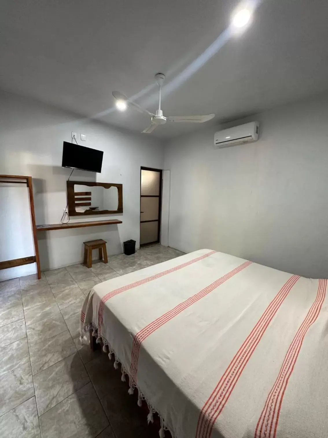 King Room in Hotel Cabañas Pepe King Room in Hotel Cabañas Pepe