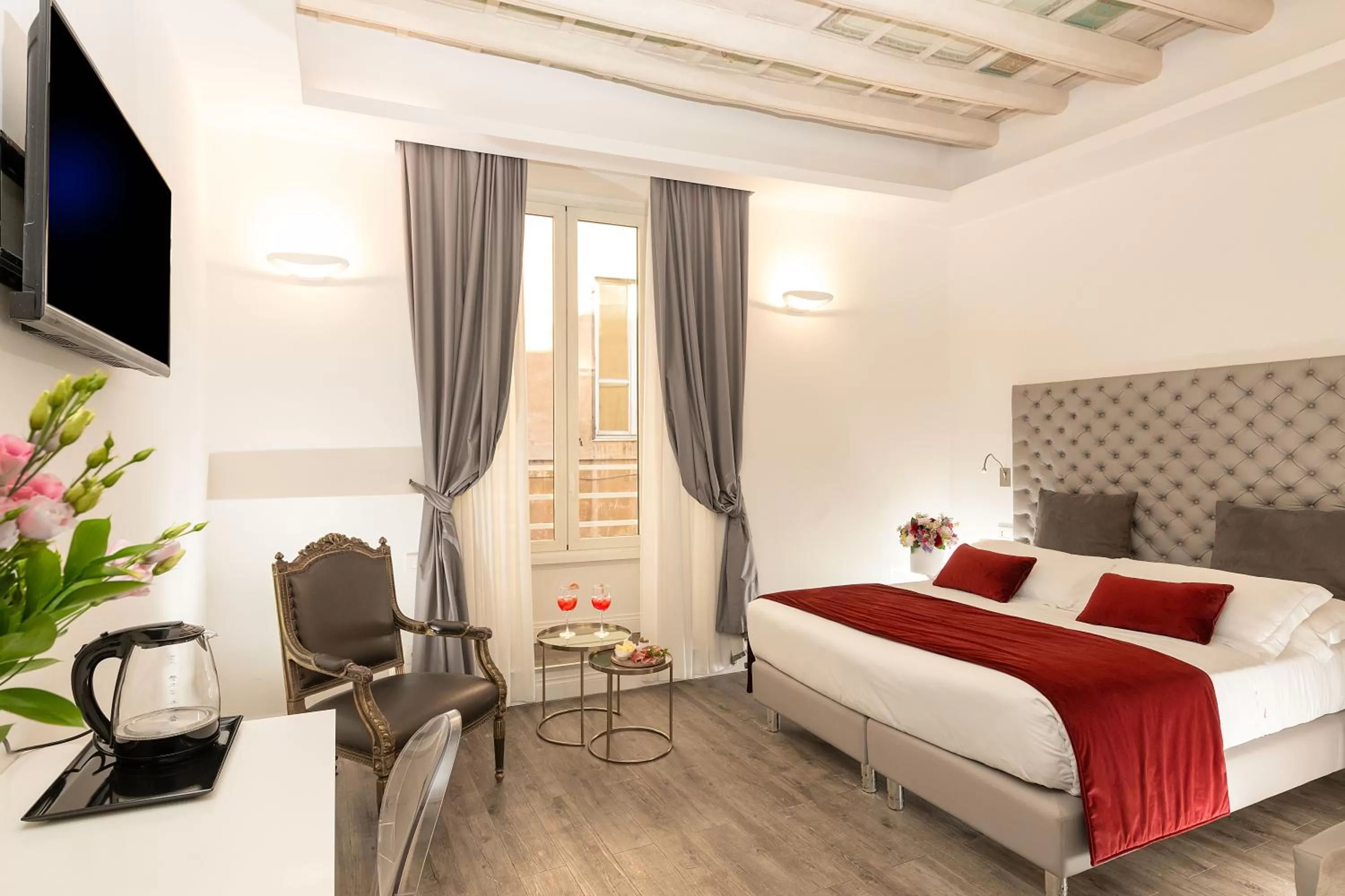 Photo of the whole room, Bed in Hotel Navona