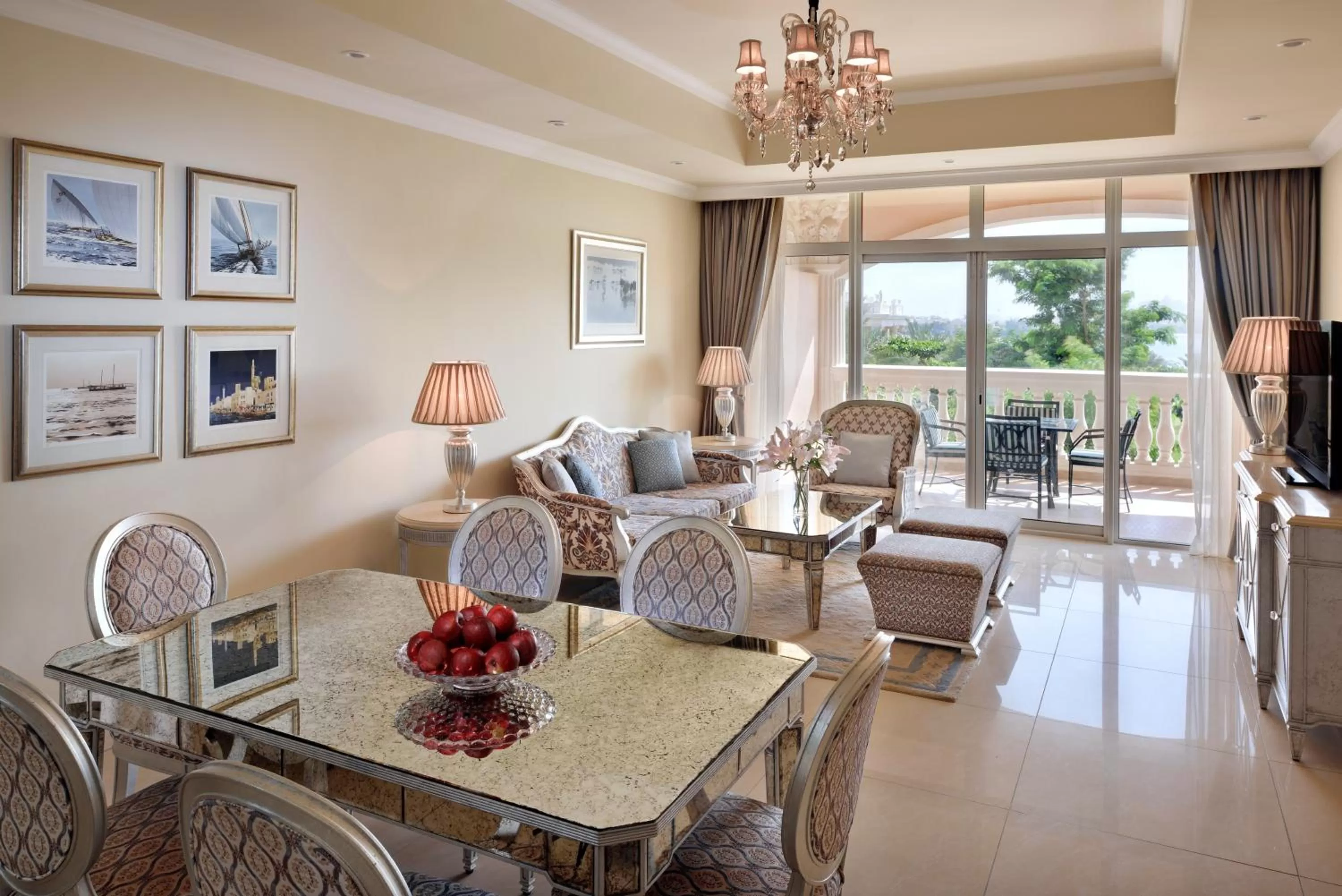 Living room in Kempinski Hotel & Residences Palm Jumeirah