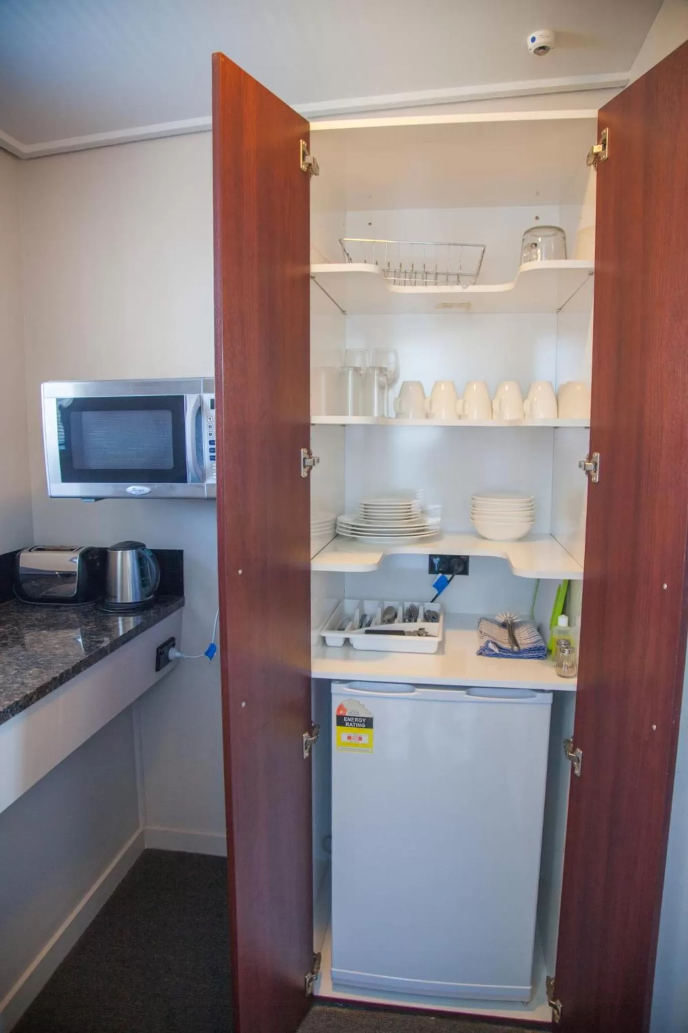 Kitchen or kitchenette in City Central Motel Apartments