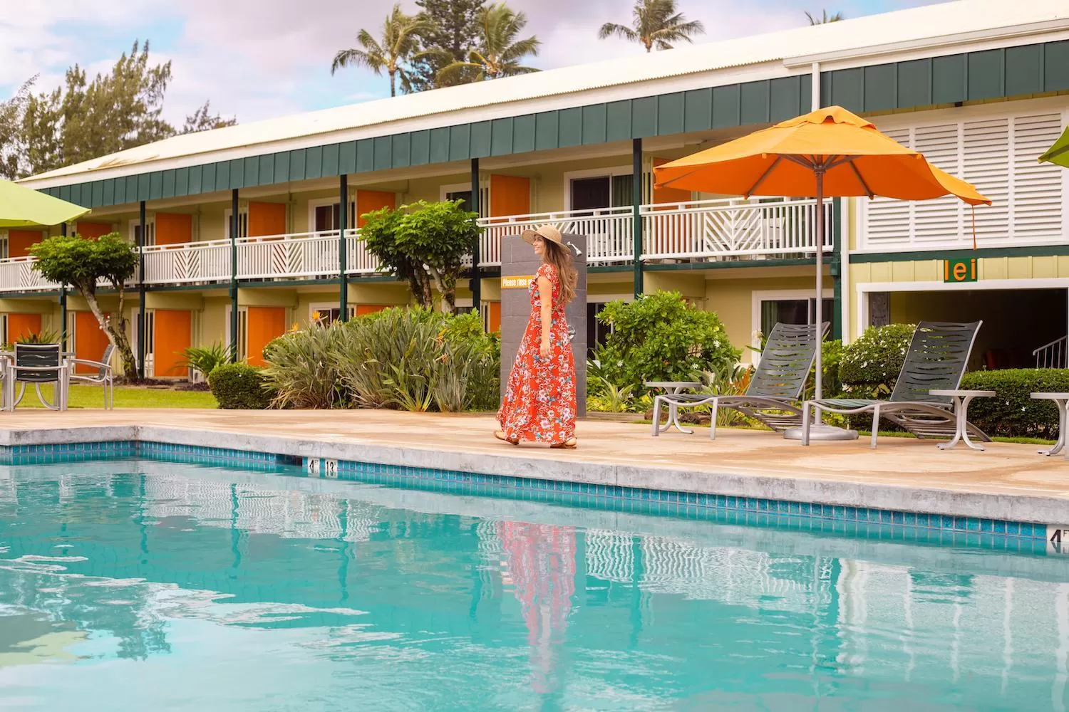 Swimming pool in Kauai Shores Hotel