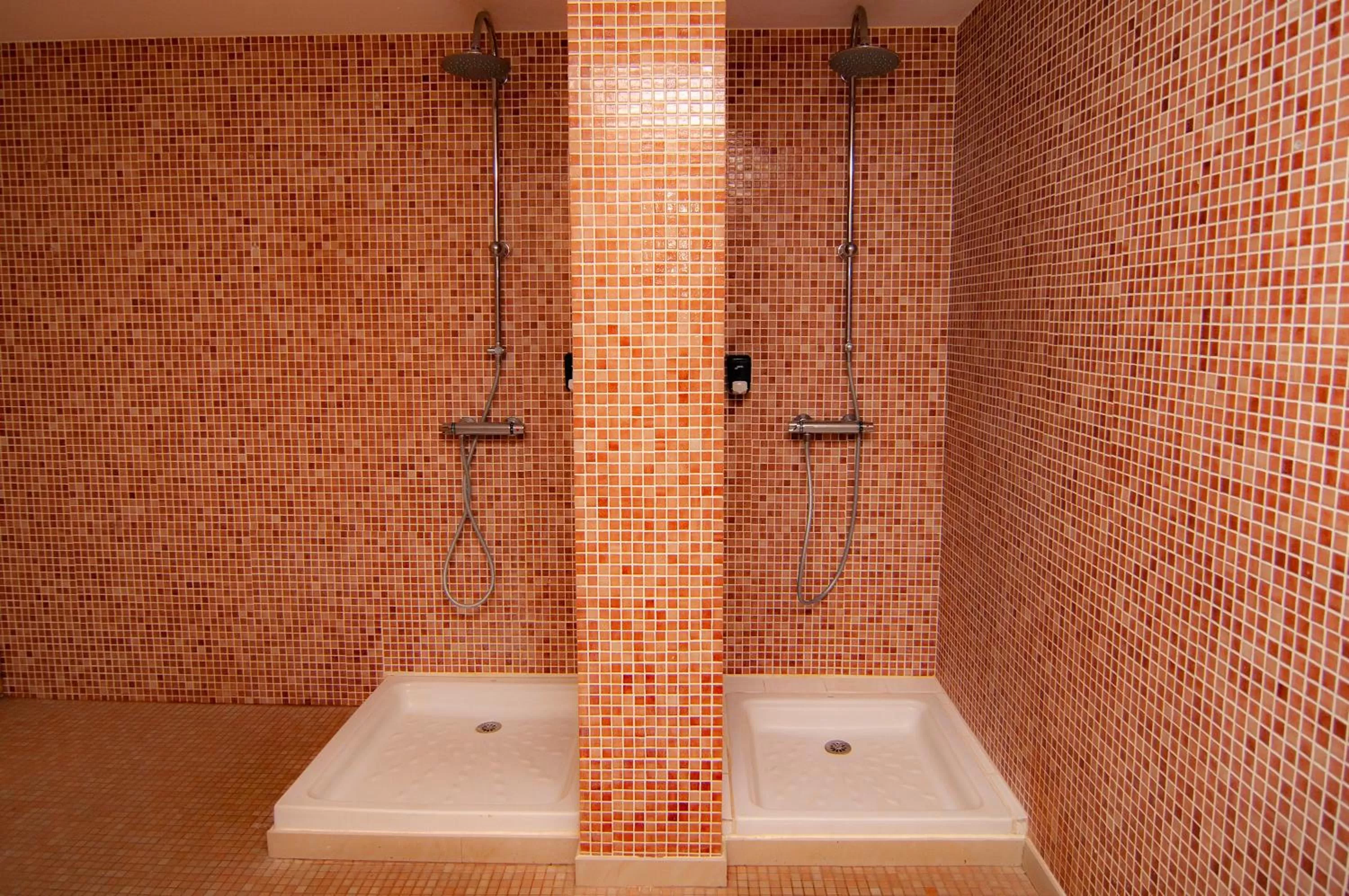 Bathroom in Hotel El Tejar & Spa