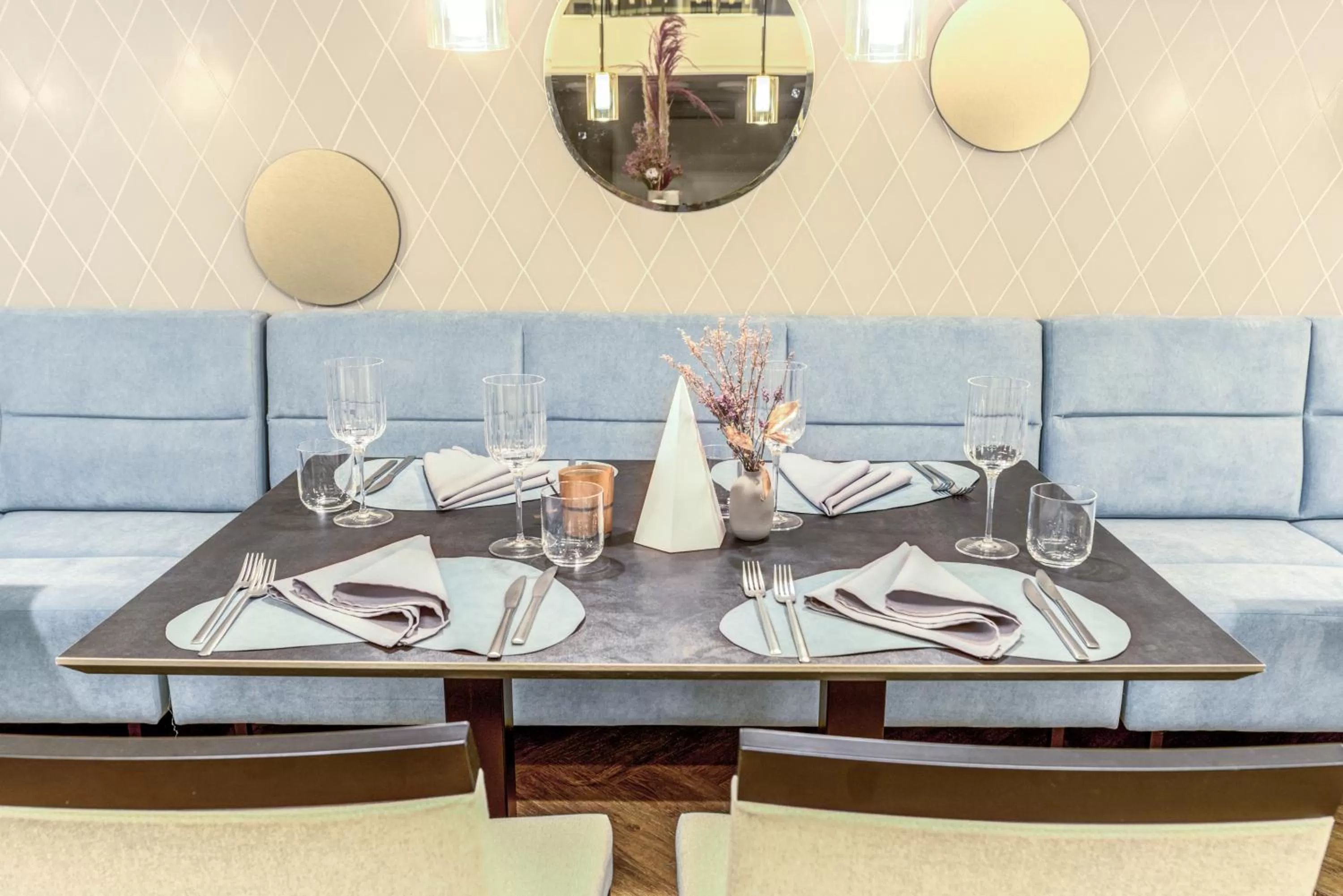 Restaurant/places to eat in Hotel Vilnia