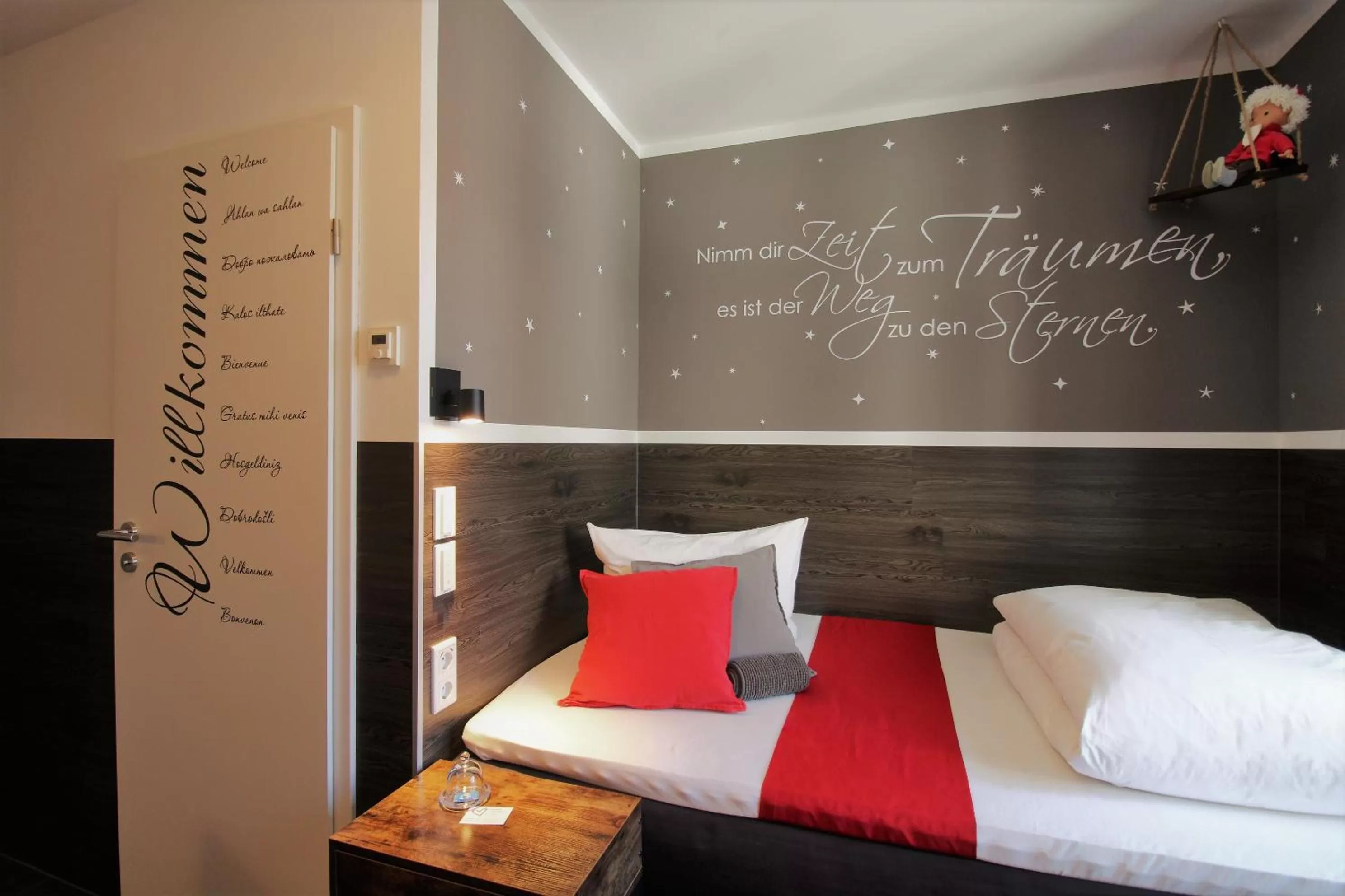 Bed in MY HOME Hotel Lamm Rottweil "Smart Home"