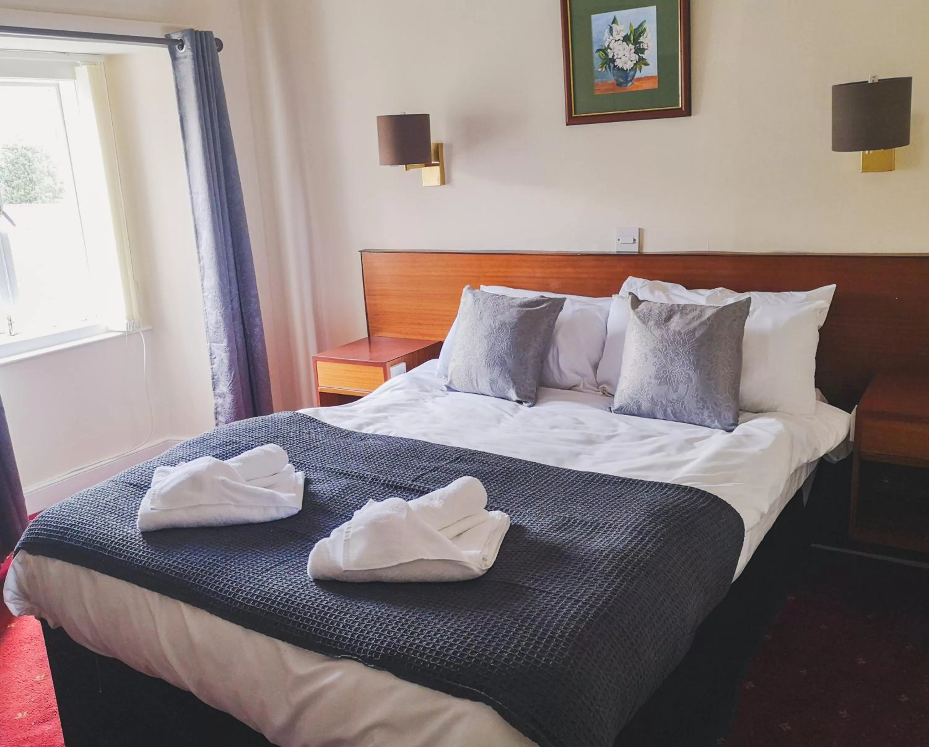 Bed in George and Abbotsford