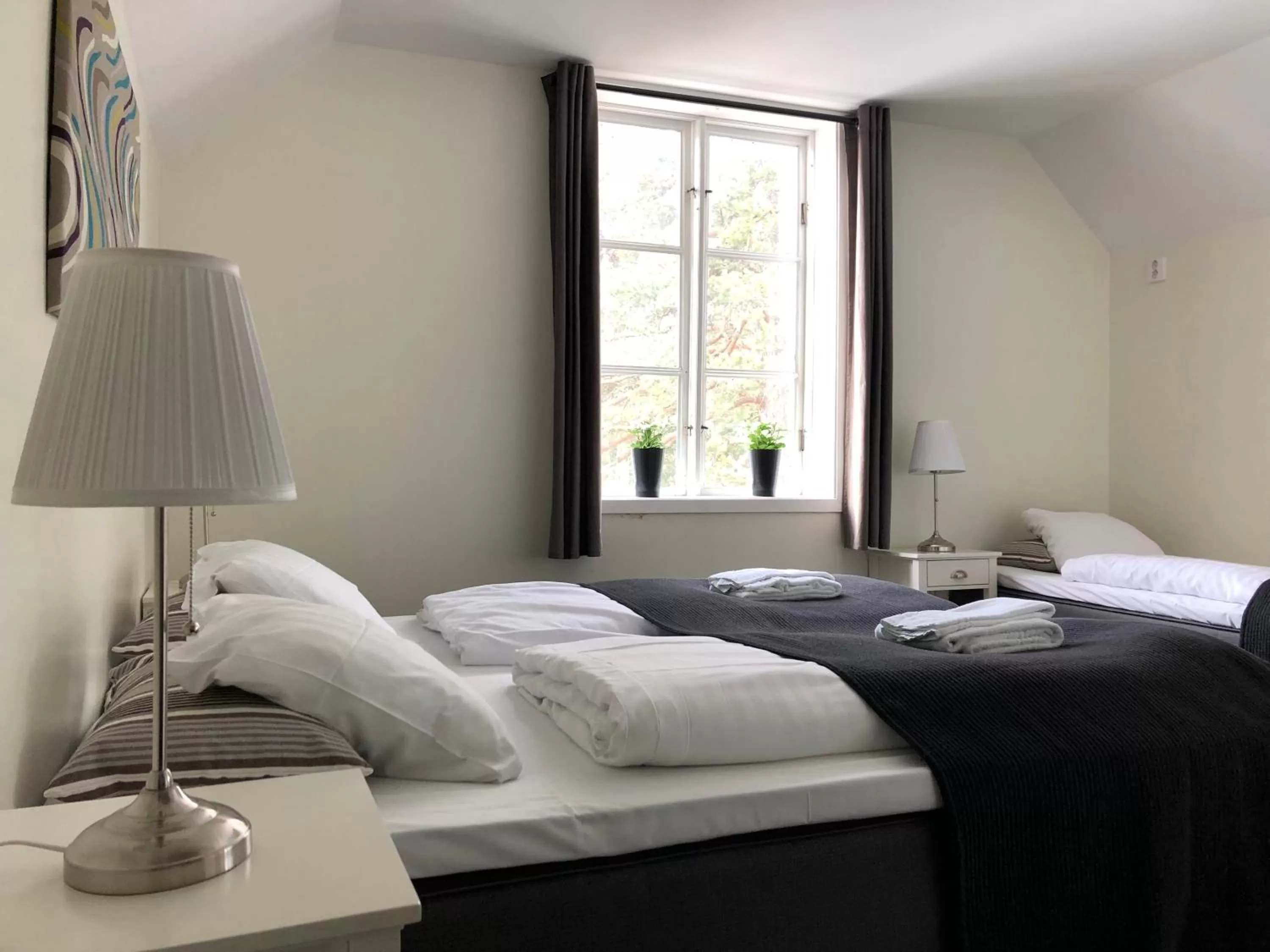 Photo of the whole room, Bed in Hedenstugan B&B Hotel