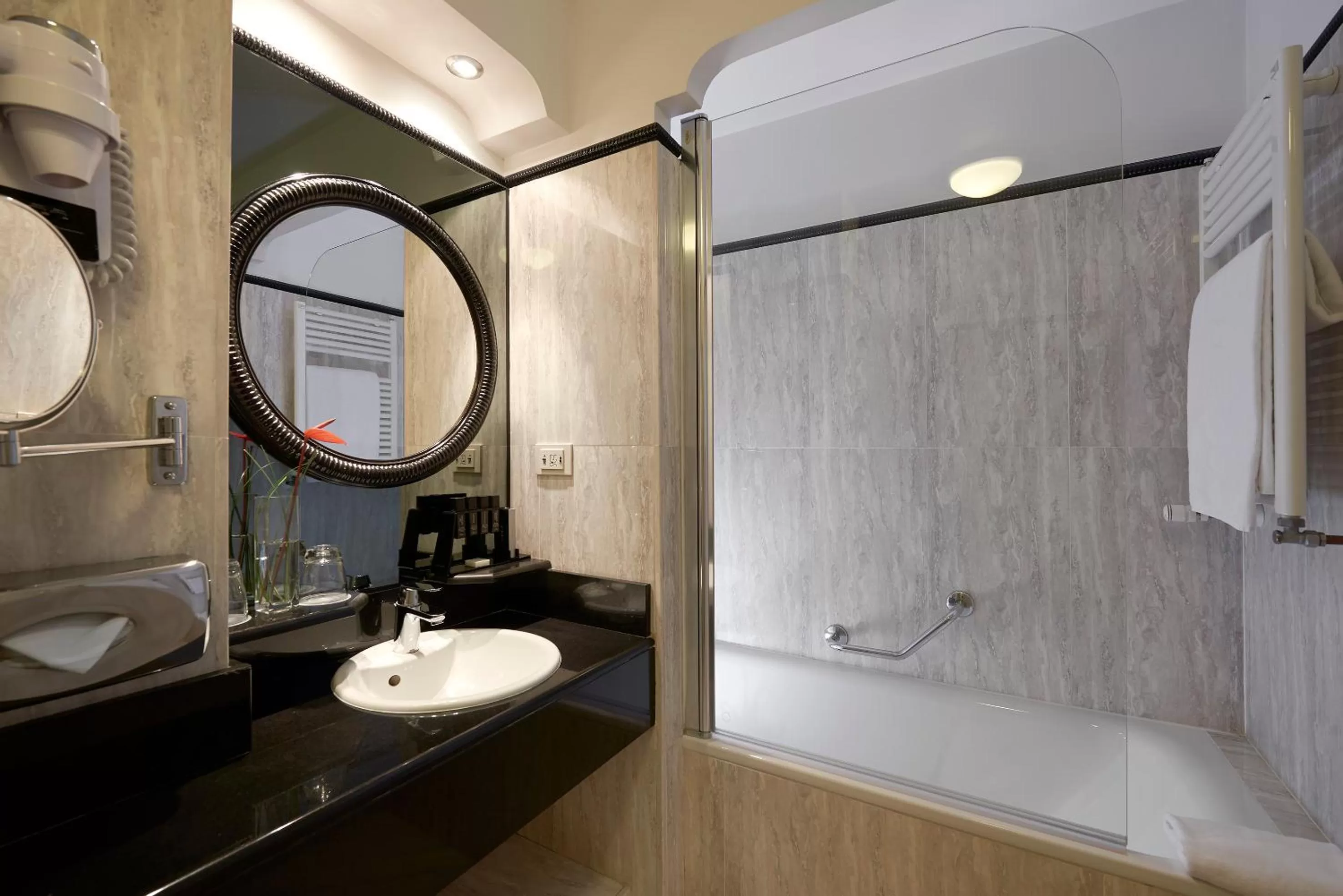 Bathroom in Meliá Paris Vendôme