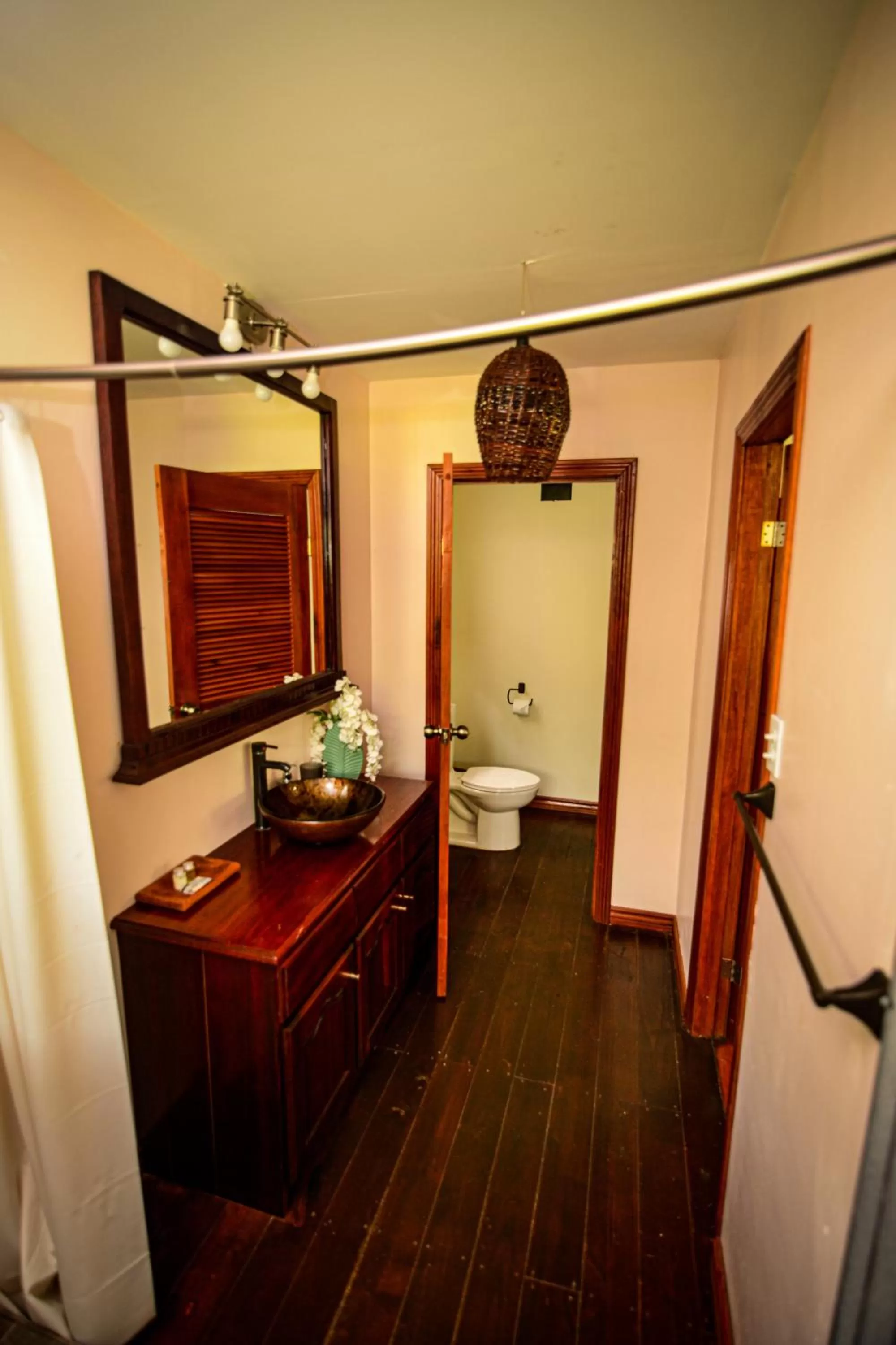Bathroom in KikiWitz Resort