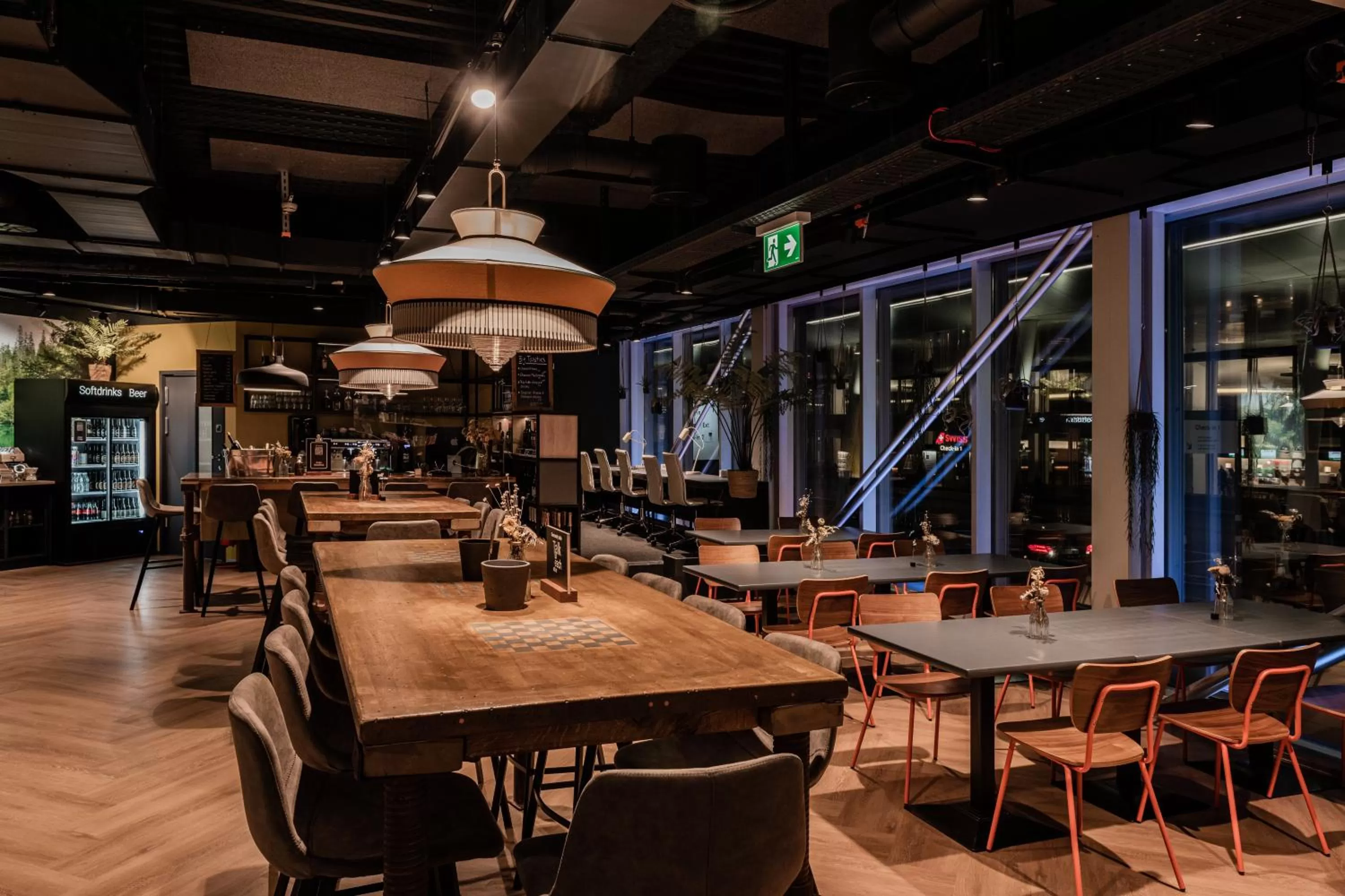 Lounge or bar in Capsule Hotel - Zurich Airport