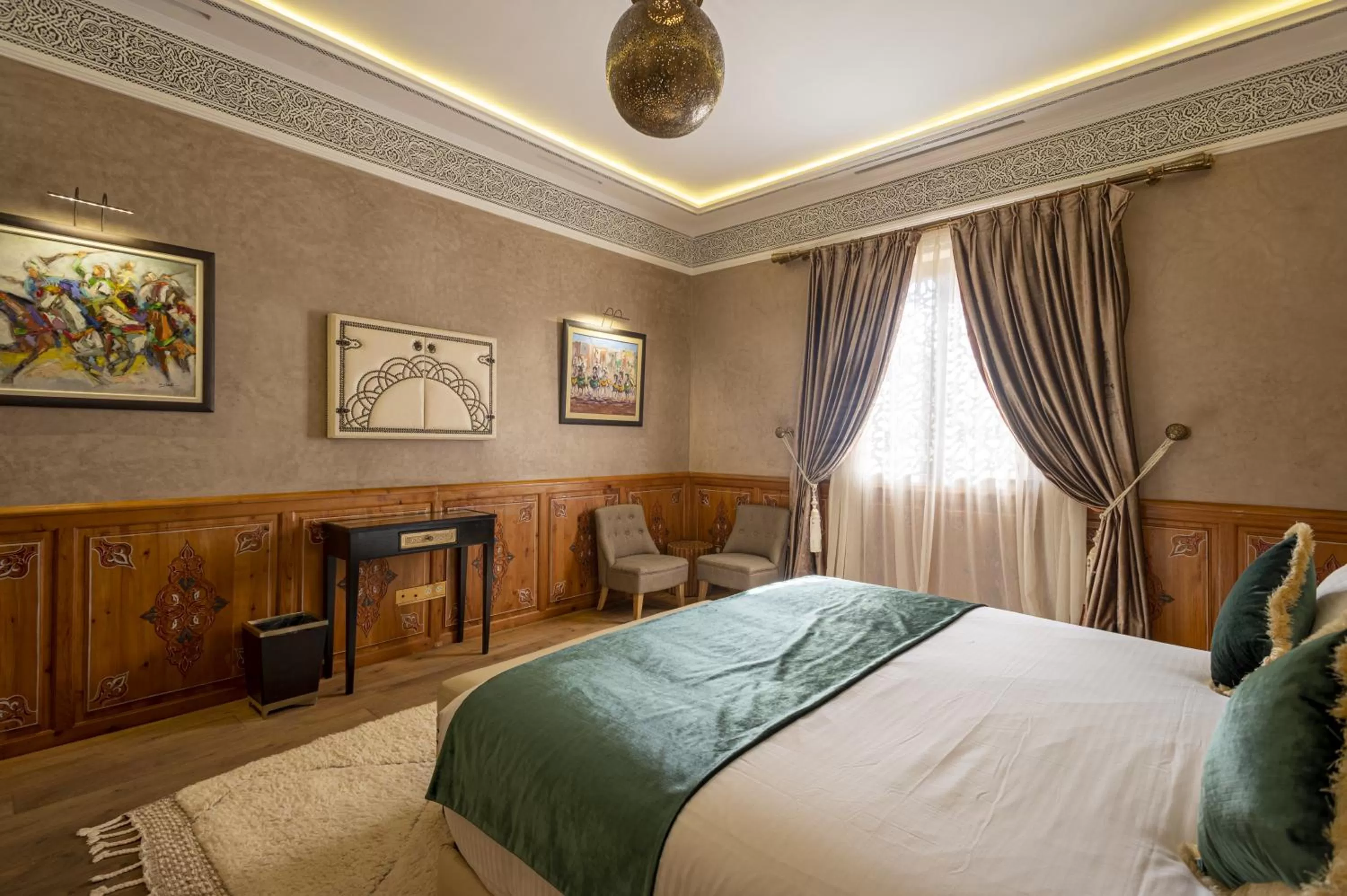 Bed in Maria Towers , Palais Table d'hôtes & SPA