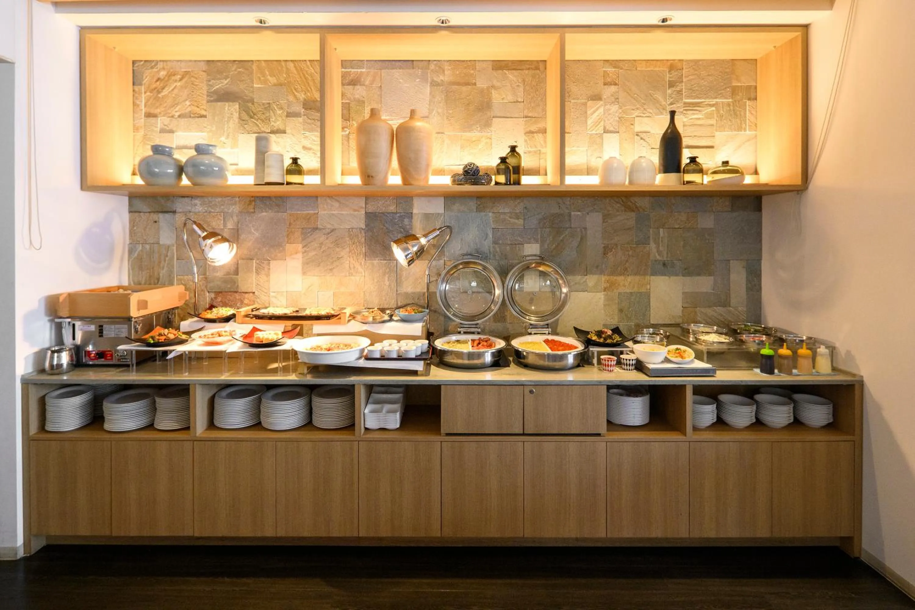 Restaurant/places to eat in Hotel Forza Oita