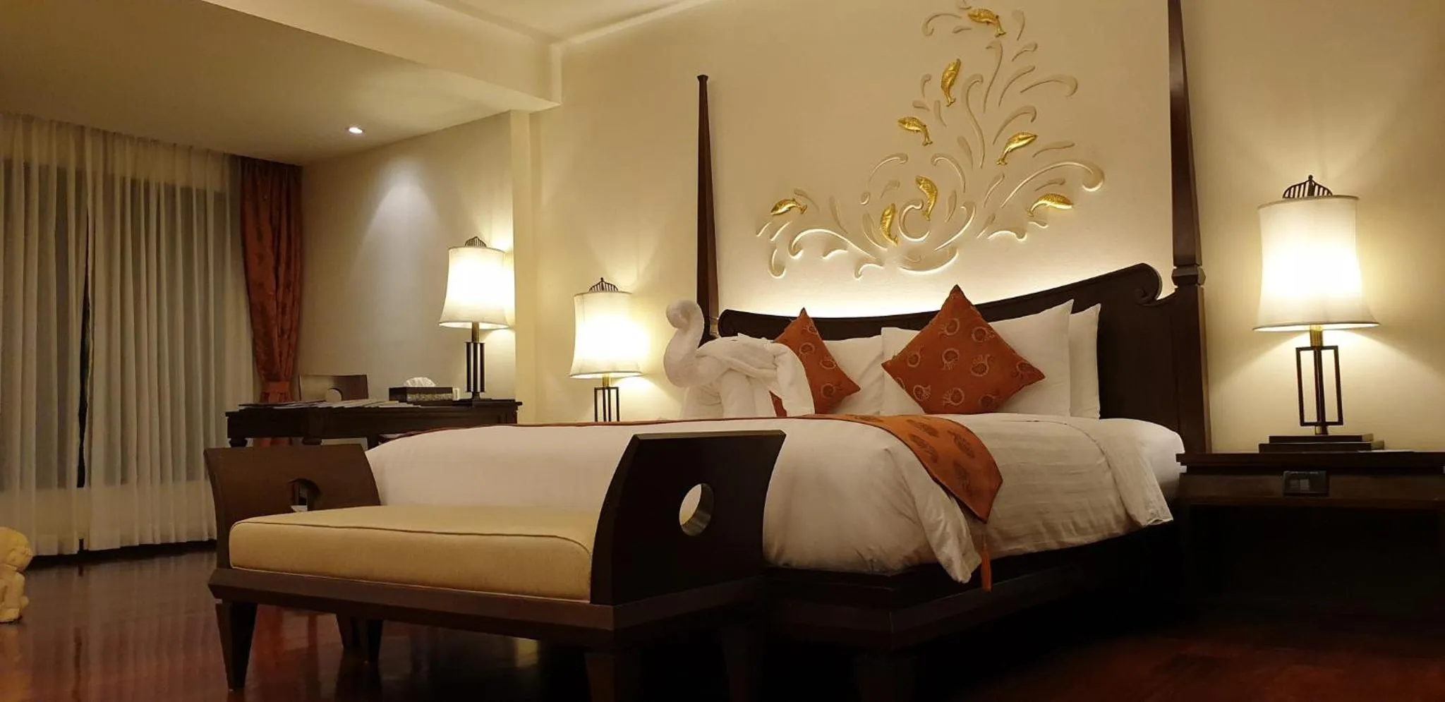 Bed in Patong Paragon Resort & Spa SHA Extra Plus