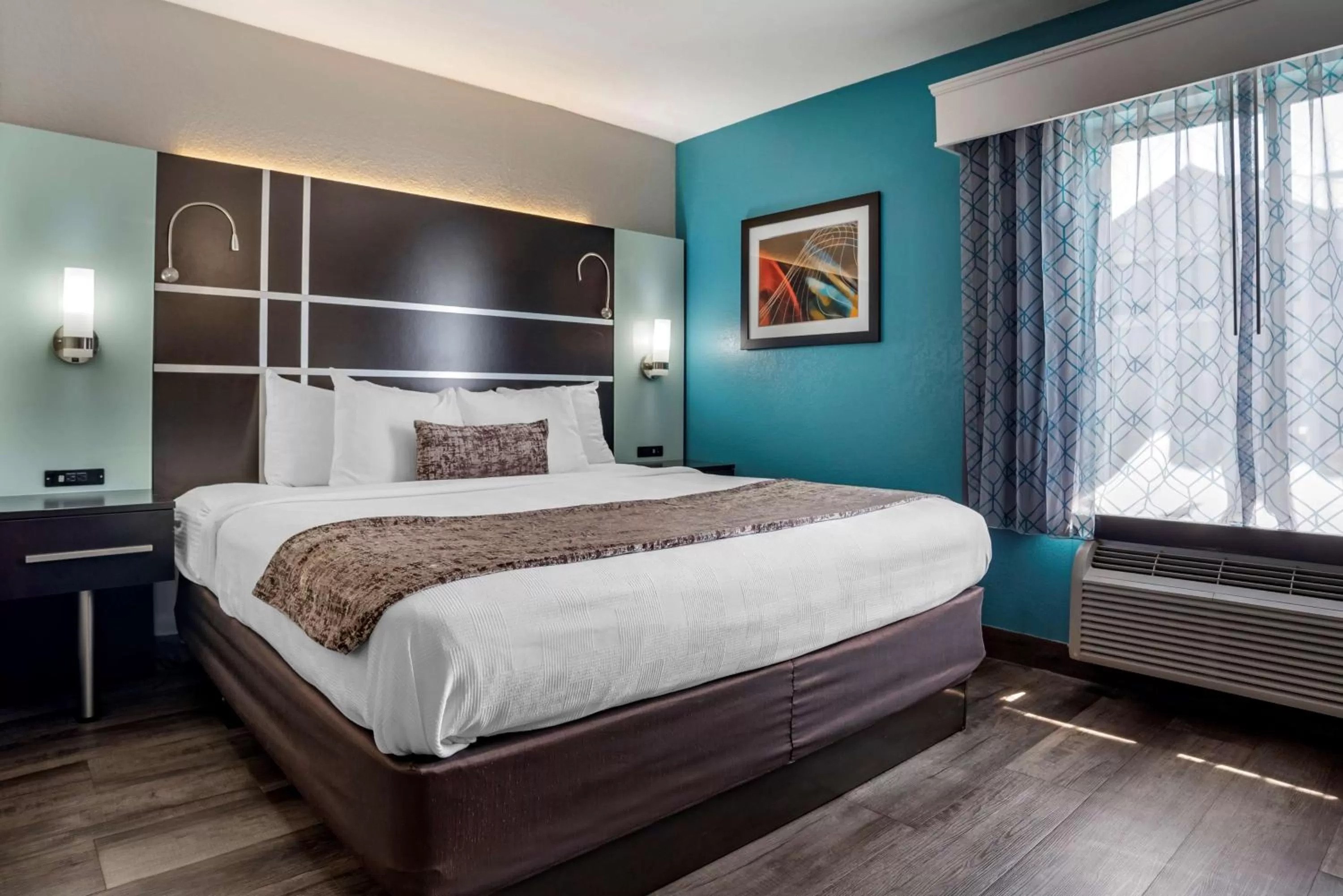 Bedroom, Bed in Best Western Carlton Suites