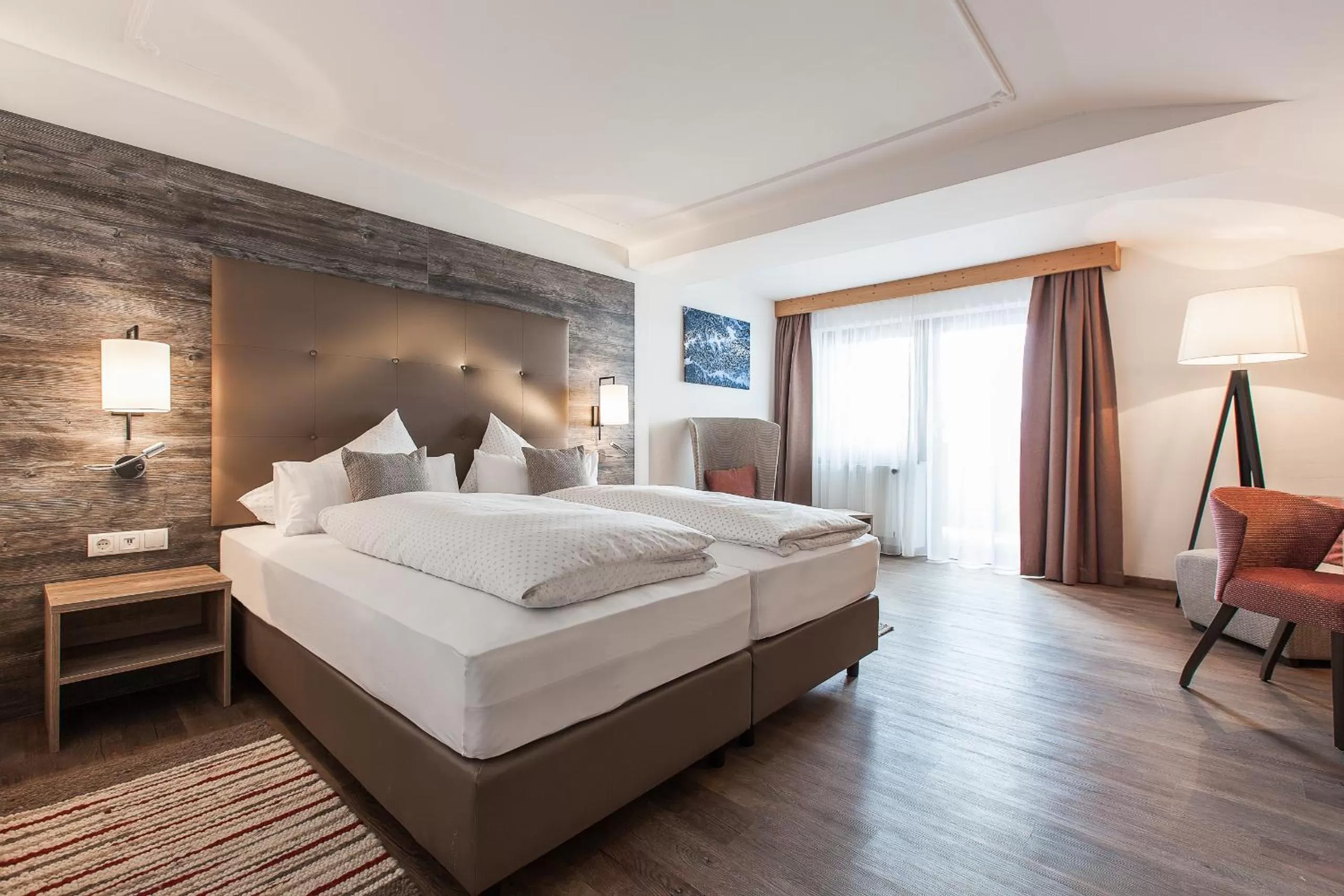 Bedroom, Bed in Alpenhotel Tirolerhof