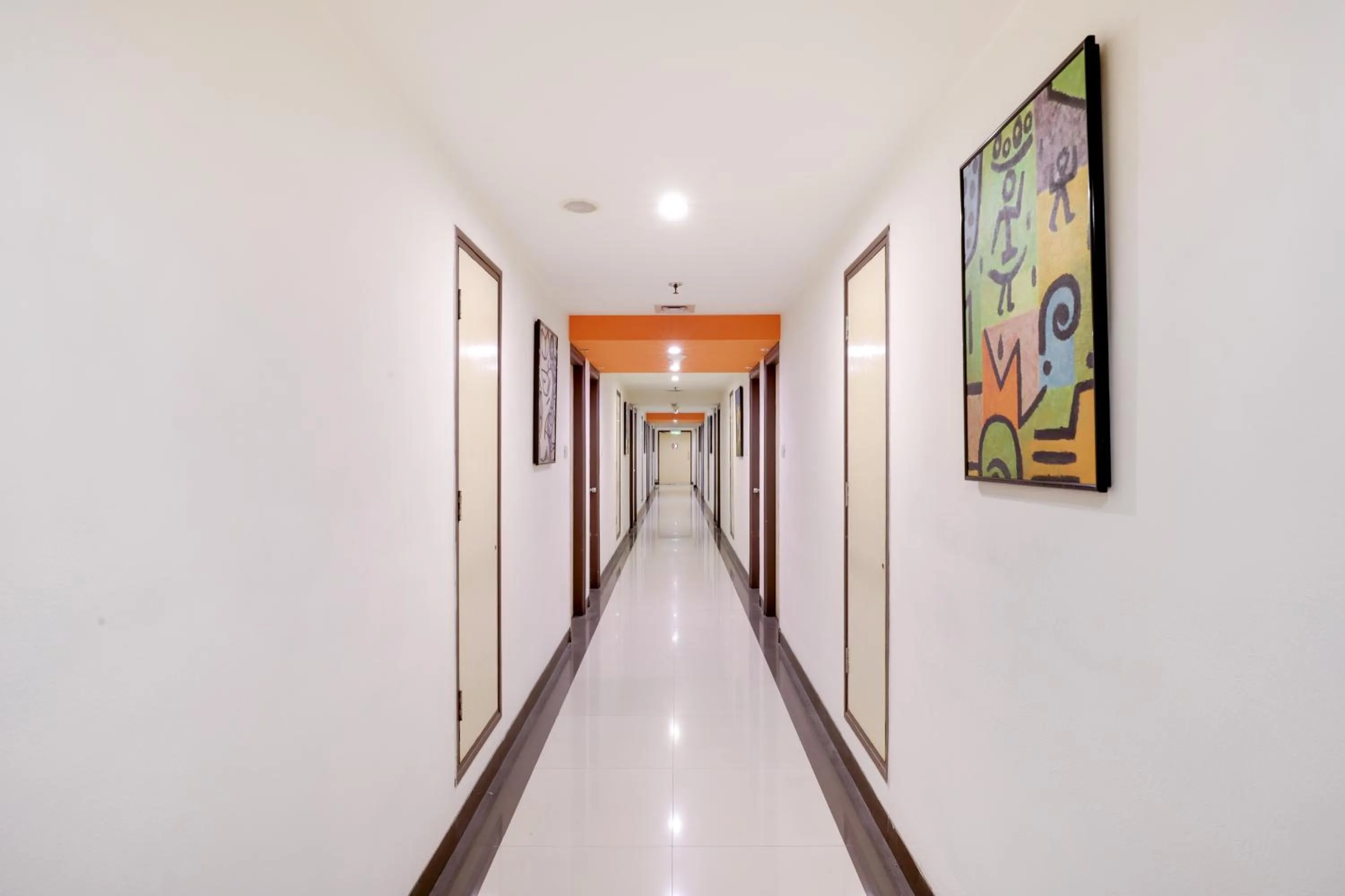 Lobby or reception in Red Fox by Lemon Tree Hotels, East Delhi