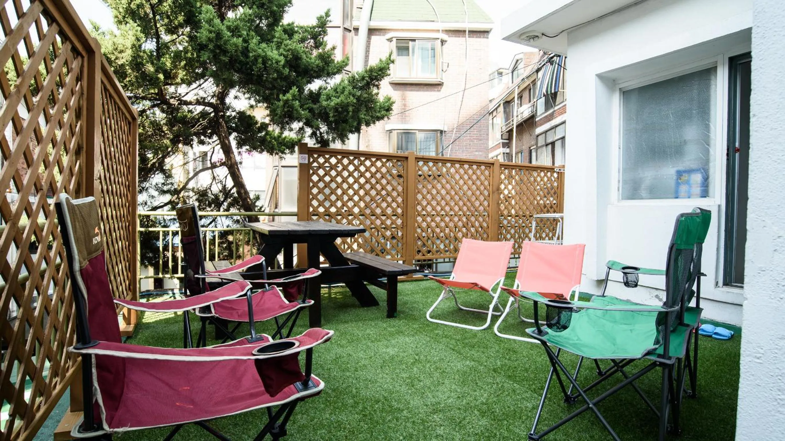 Balcony/Terrace in Jeong House