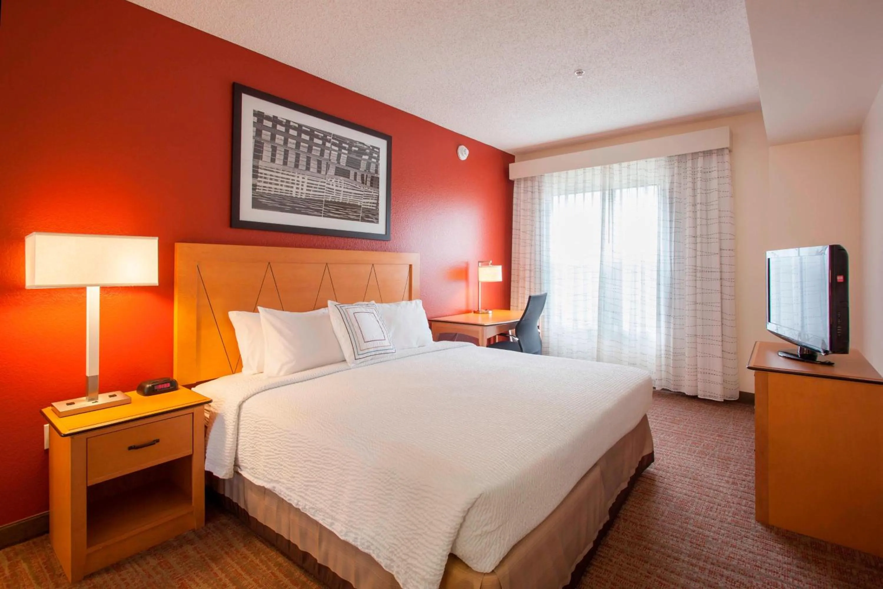 Two Bedroom Suite - Two Kings - Fireplace - Jetted Tub in Sonesta ES Suites Phoenix Goodyear