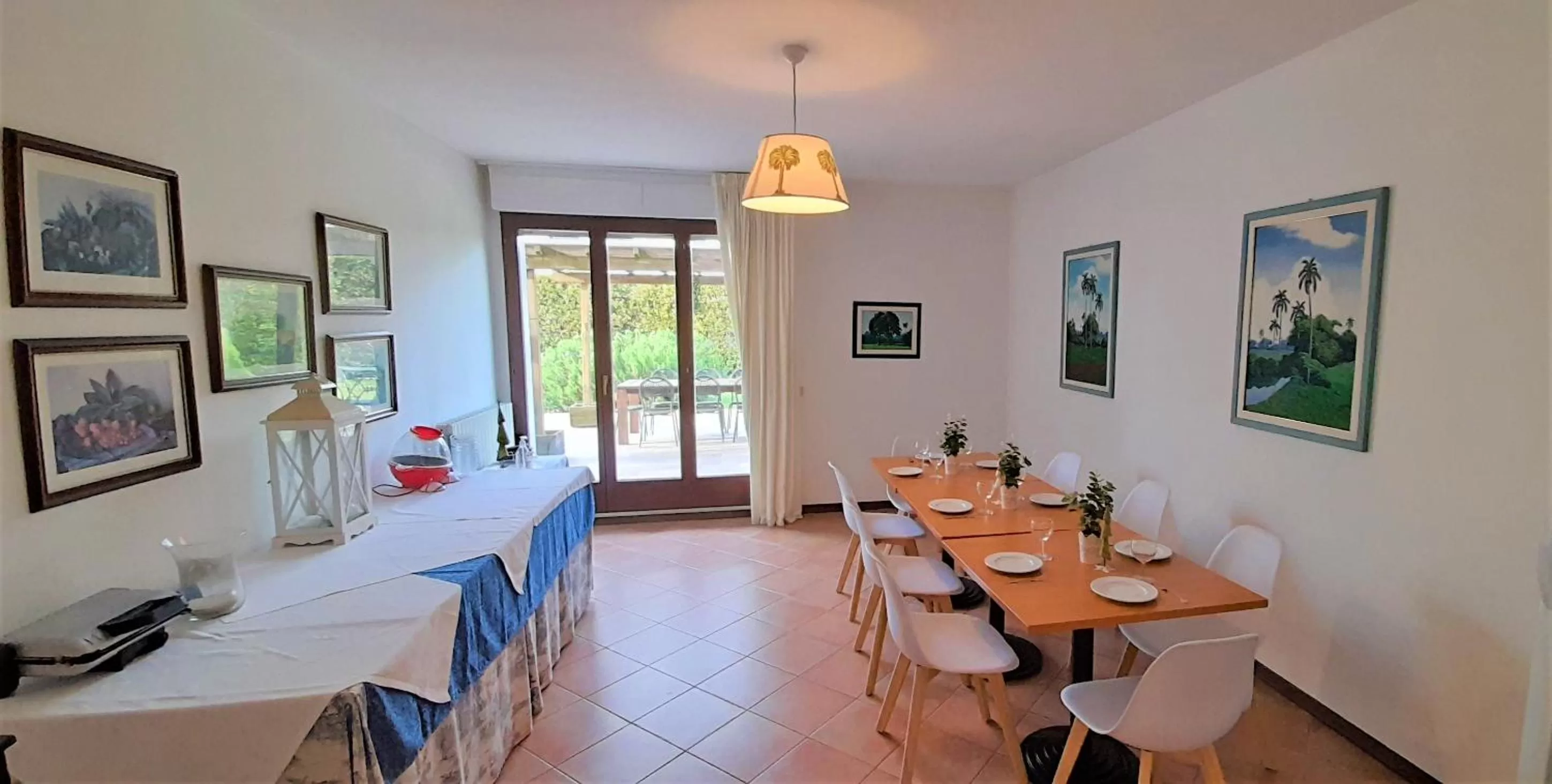 Communal lounge/ TV room in Giada Palace - Rooms