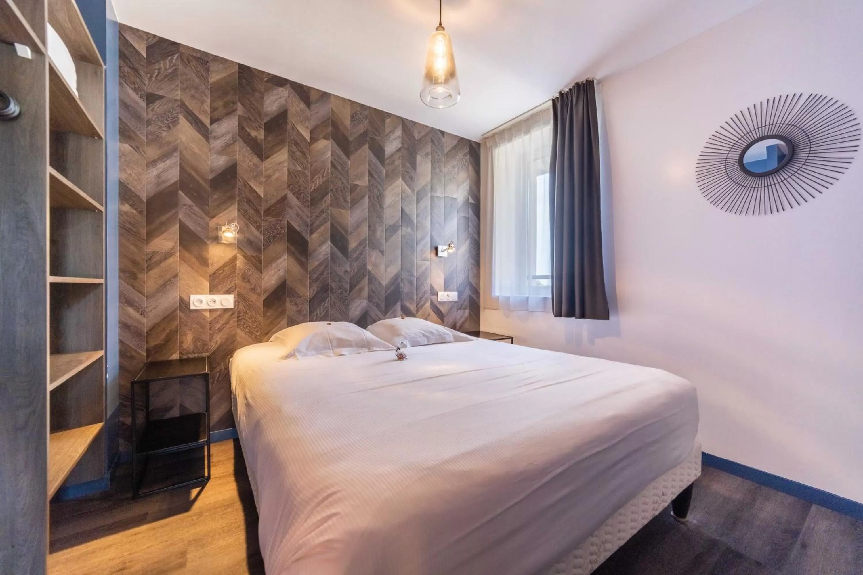 Bedroom, Bed in Logis Hôtel Ker Mor