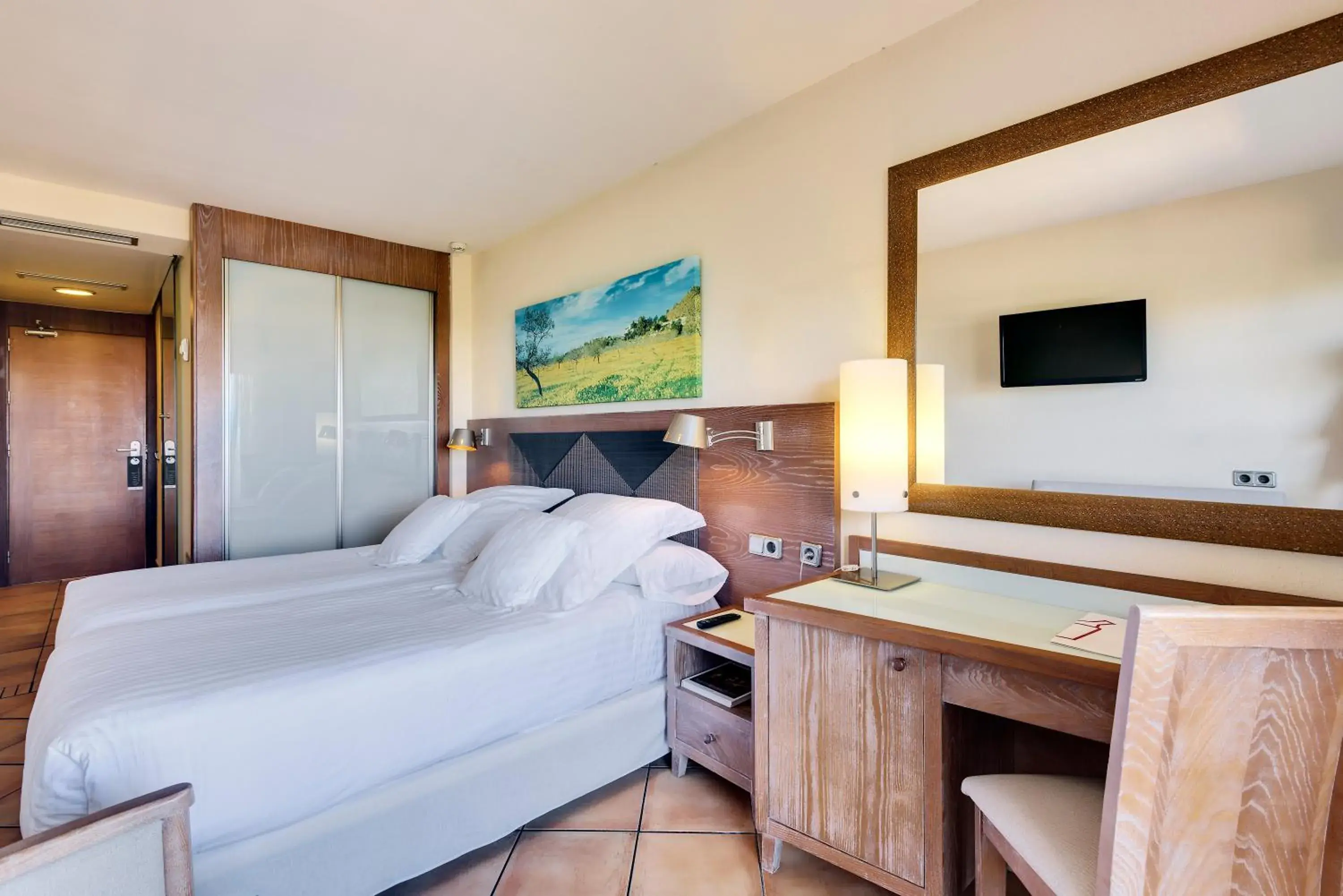 Double Room (1 Adult) - single occupancy in Occidental Playa de Palma Double Room (1 Adult) - single occupancy in Occidental Playa de Palma