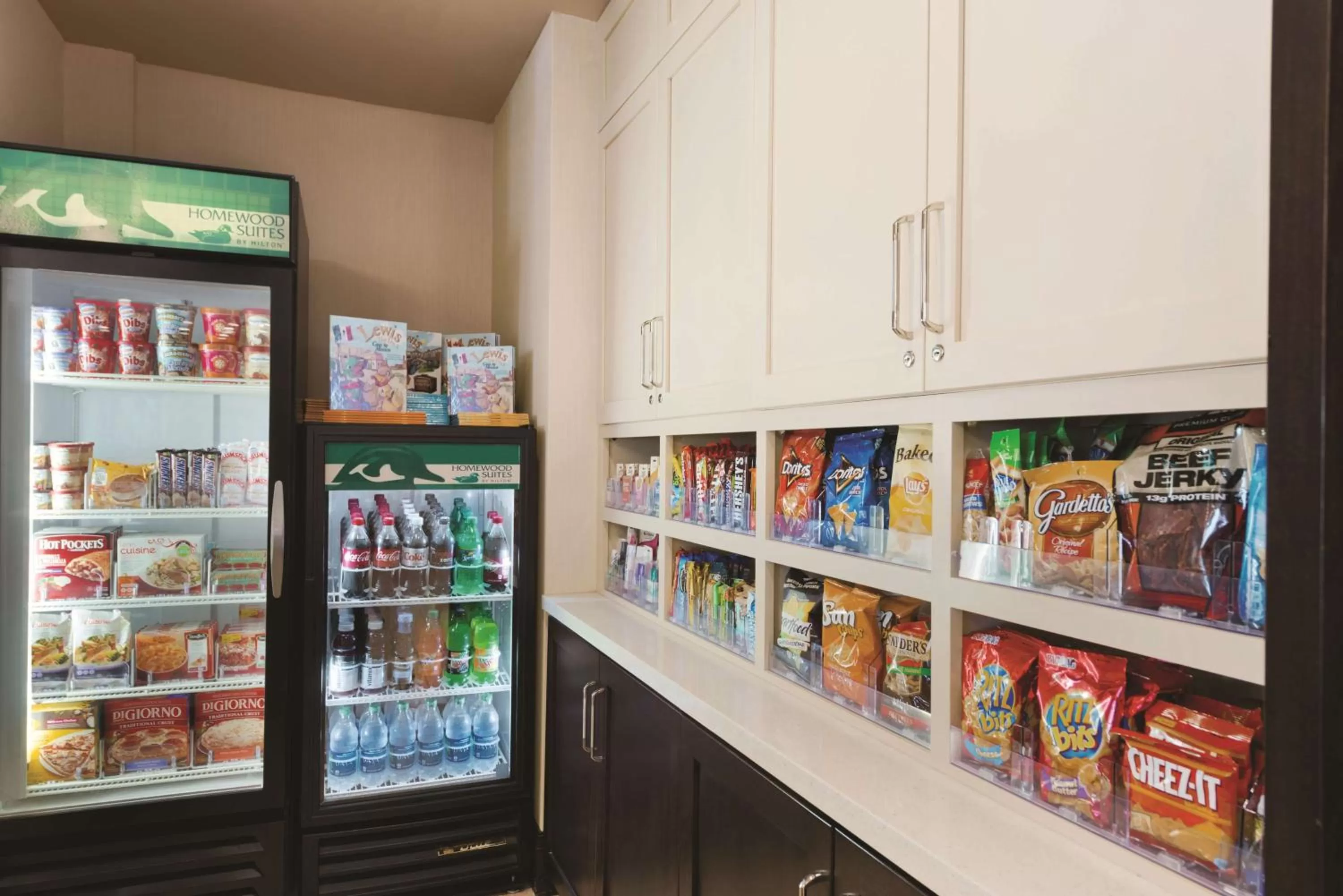 Restaurant/places to eat in Homewood Suites Mobile