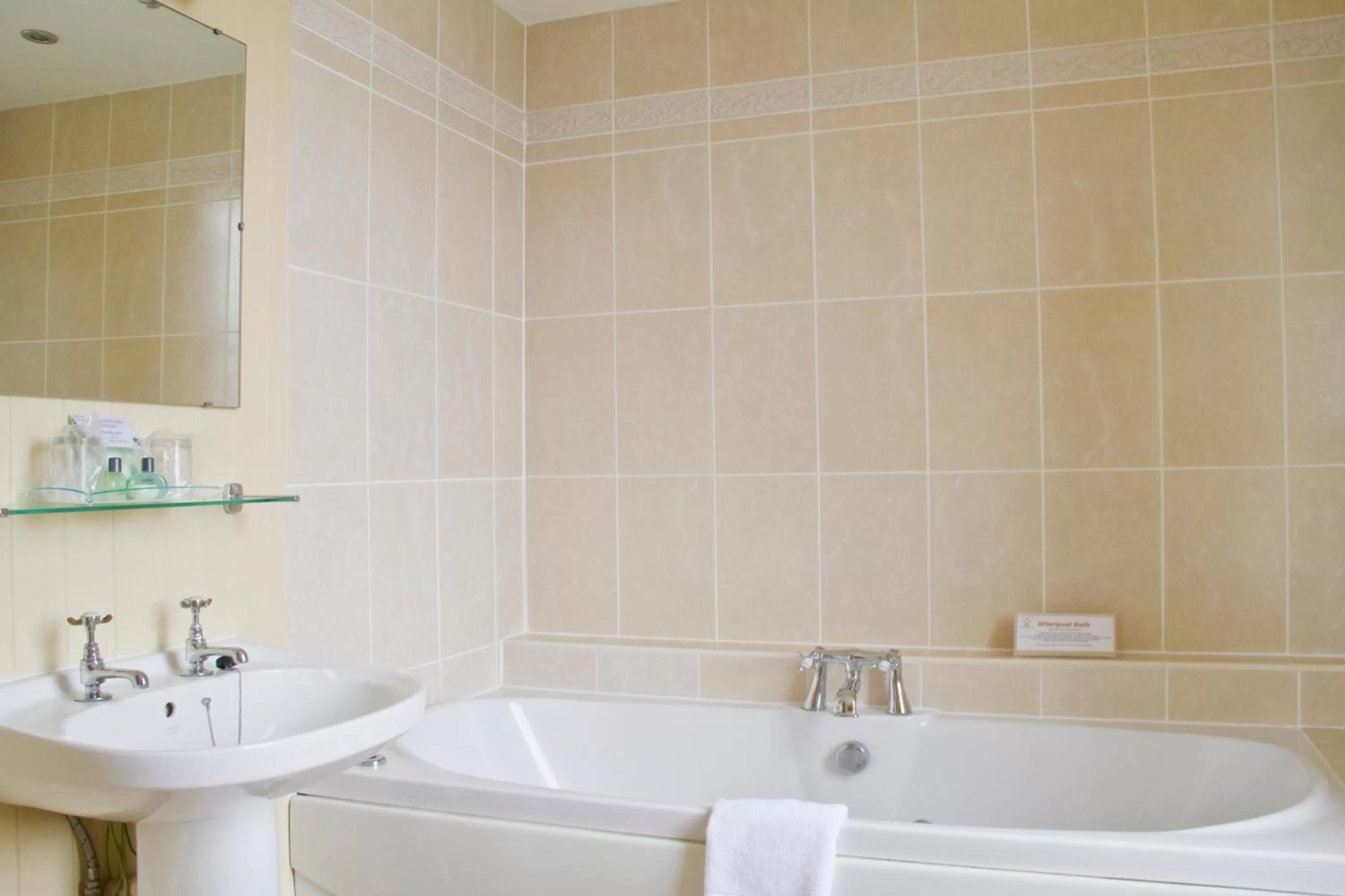 Bathroom in Duke Of Cornwall Hotel