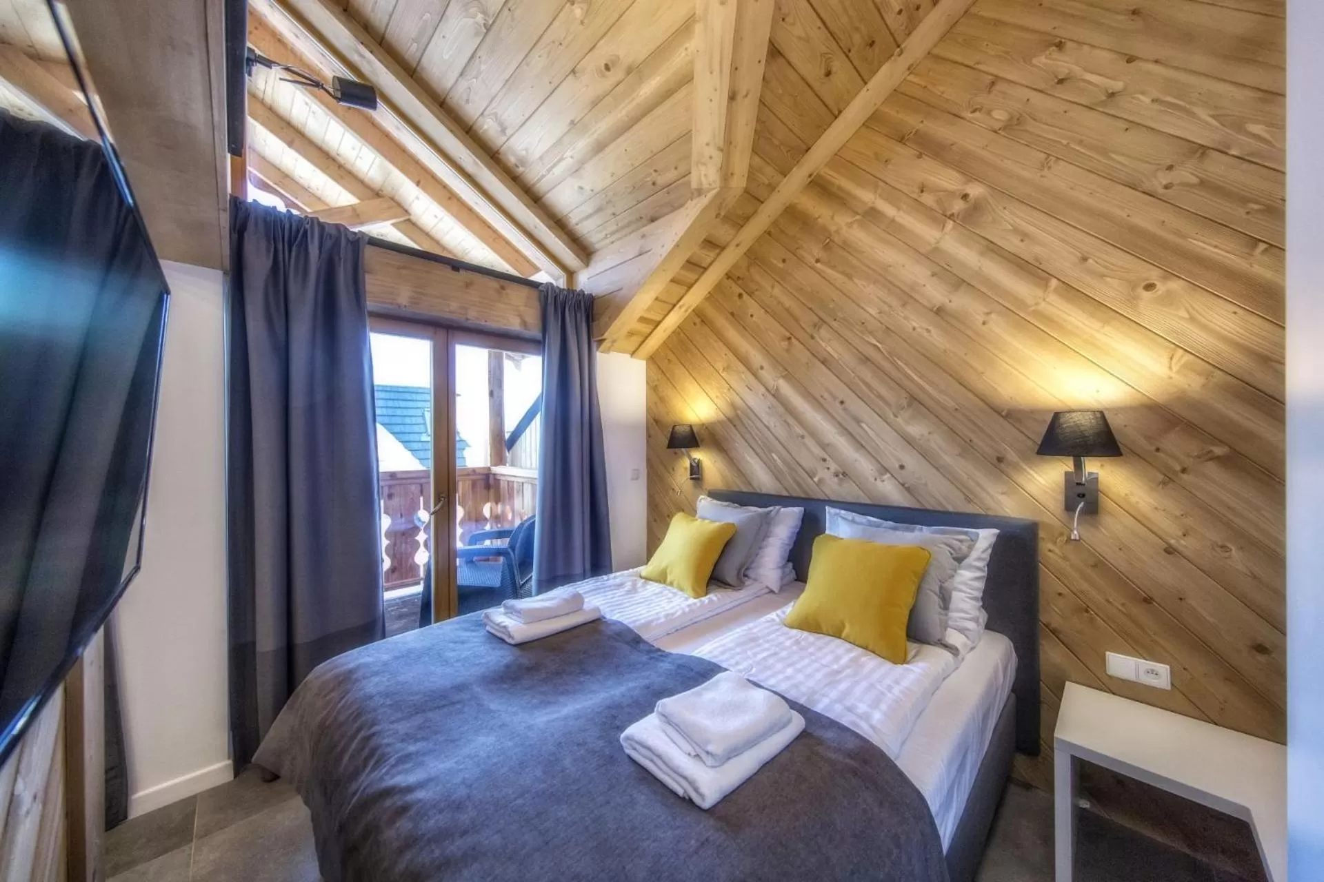 Bed in Aparthotel Giewont