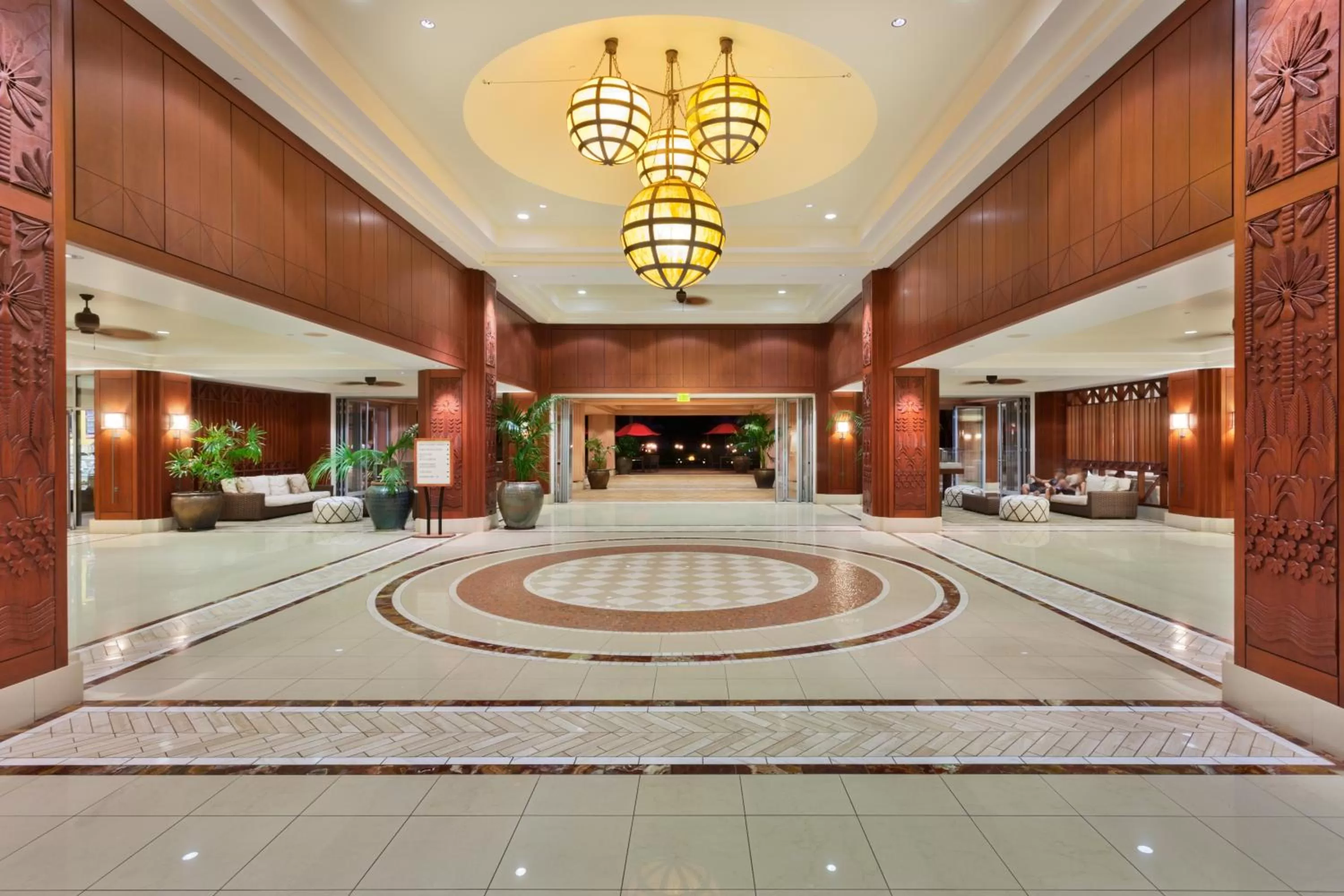 Living room in OUTRIGGER Honua Kai Resort and Spa