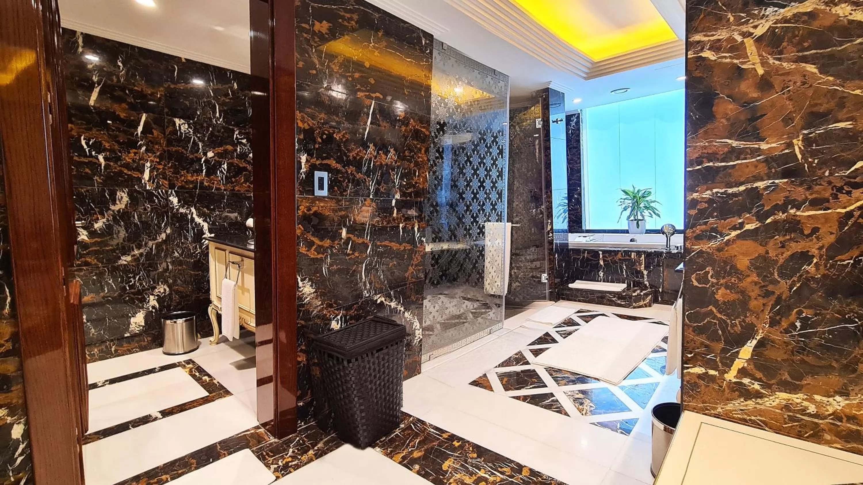 Bedroom in Crowne Plaza Kuwait Al Thuraya City by IHG