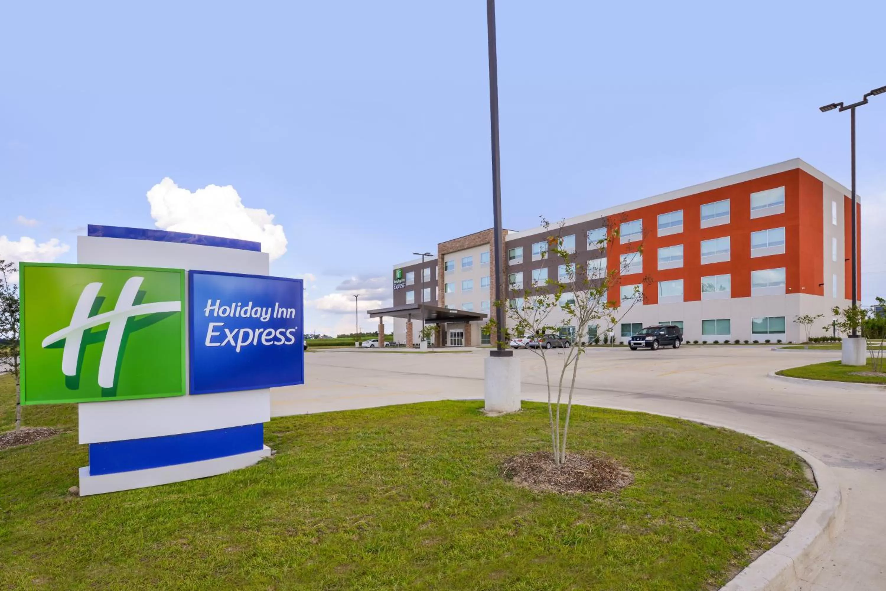 Property building in Holiday Inn Express Donaldsonville by IHG