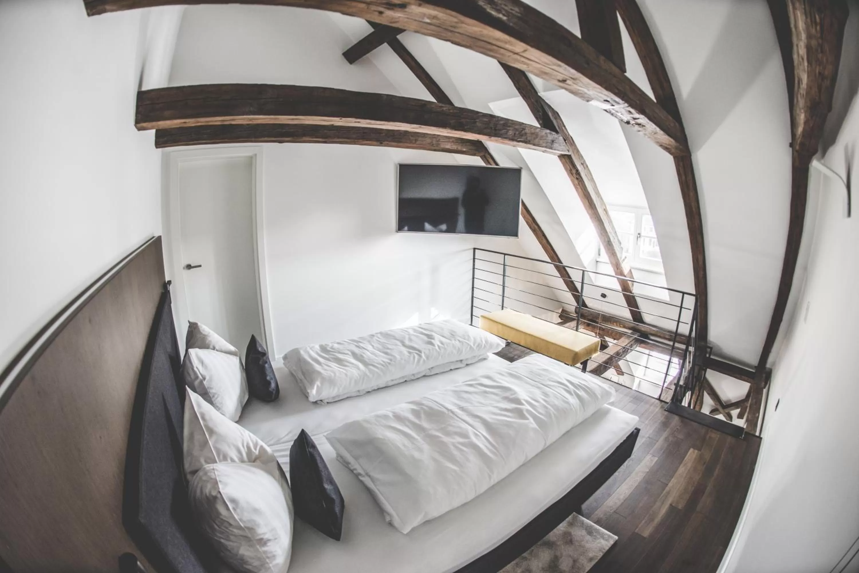 Bedroom, Bed in Hotel Münchner Hof