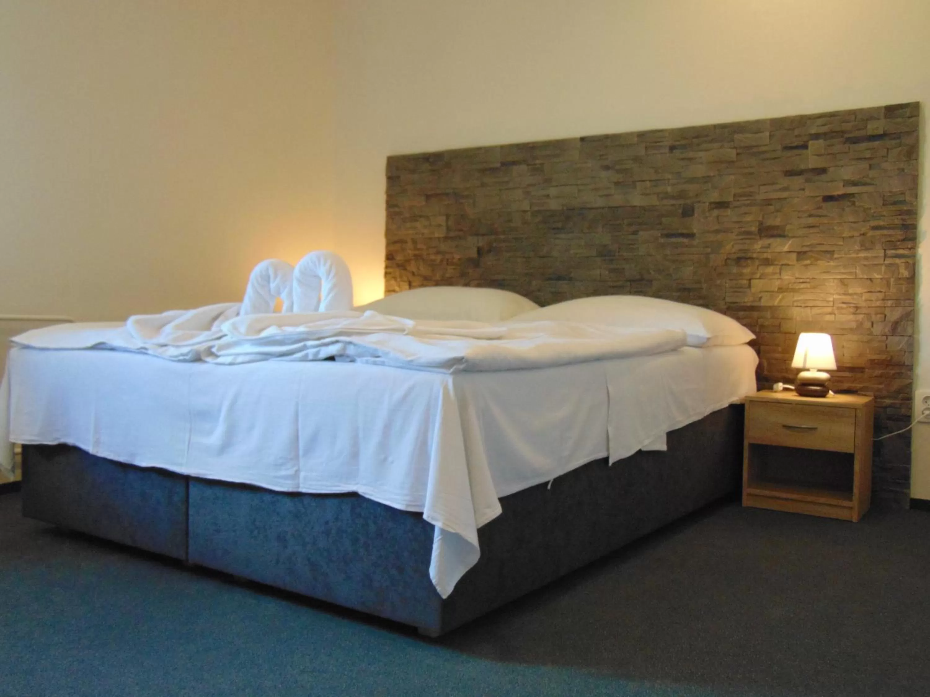 TV and multimedia, Bed in Hotel Isora