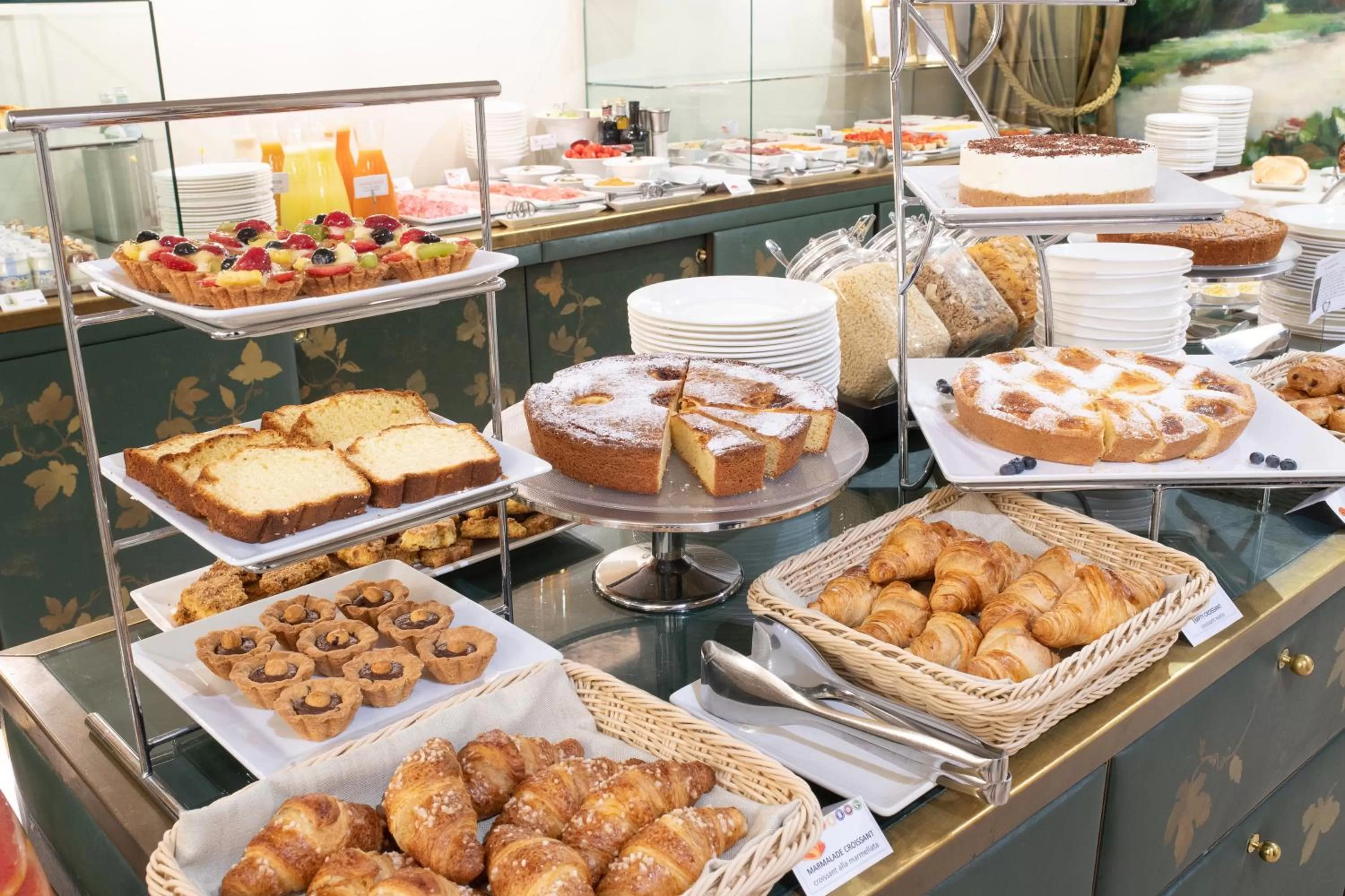 Breakfast in Papadopoli Hotel Venezia - MGallery Collection